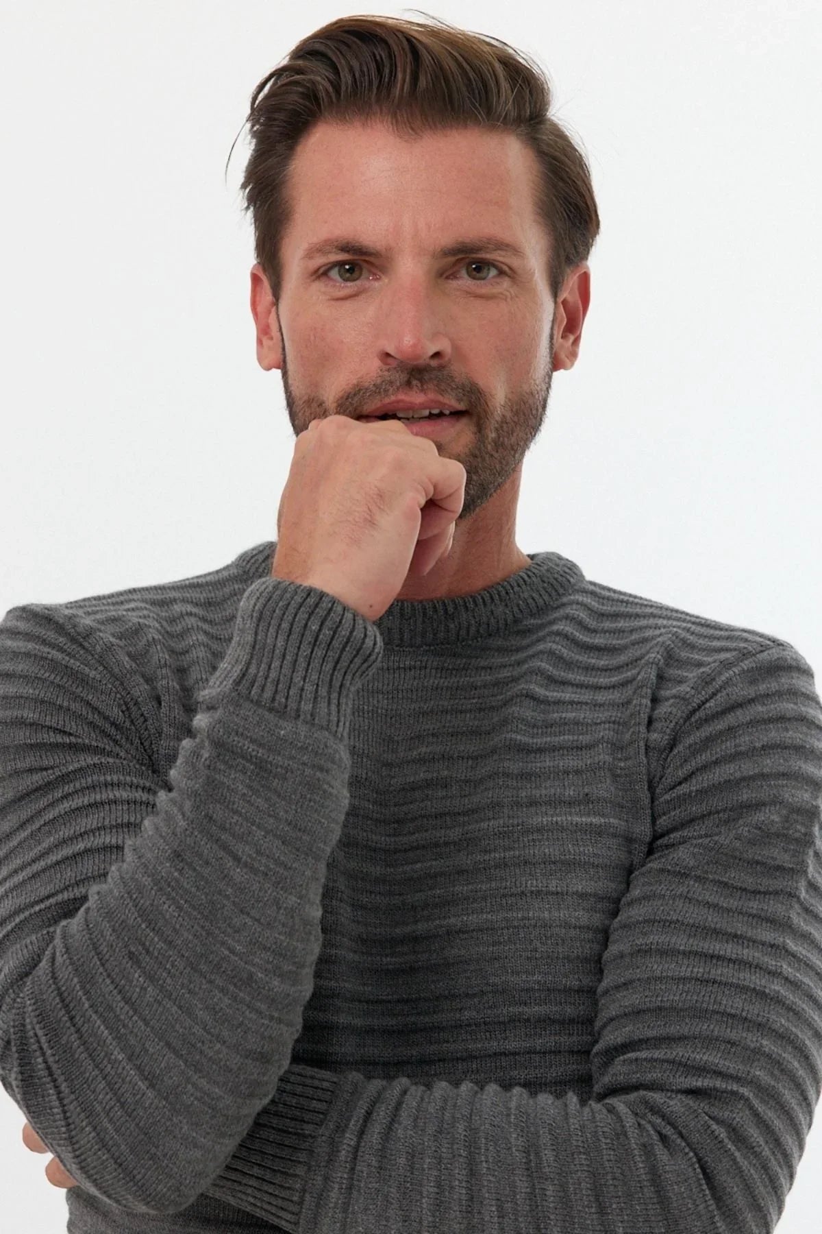 Erkek Bisiklet Yaka Slim Fit Kendinden Çizgili Desenli Triko Kazak - Livio Ferri