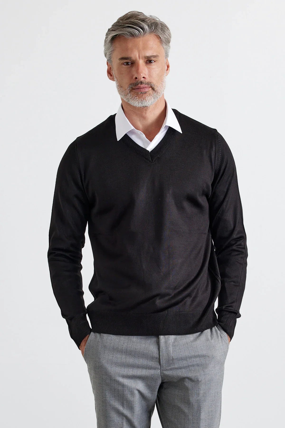 Erkek Büyük Beden Standart Fit Normal Kesim V Yaka Triko Kazak - Livio Ferri