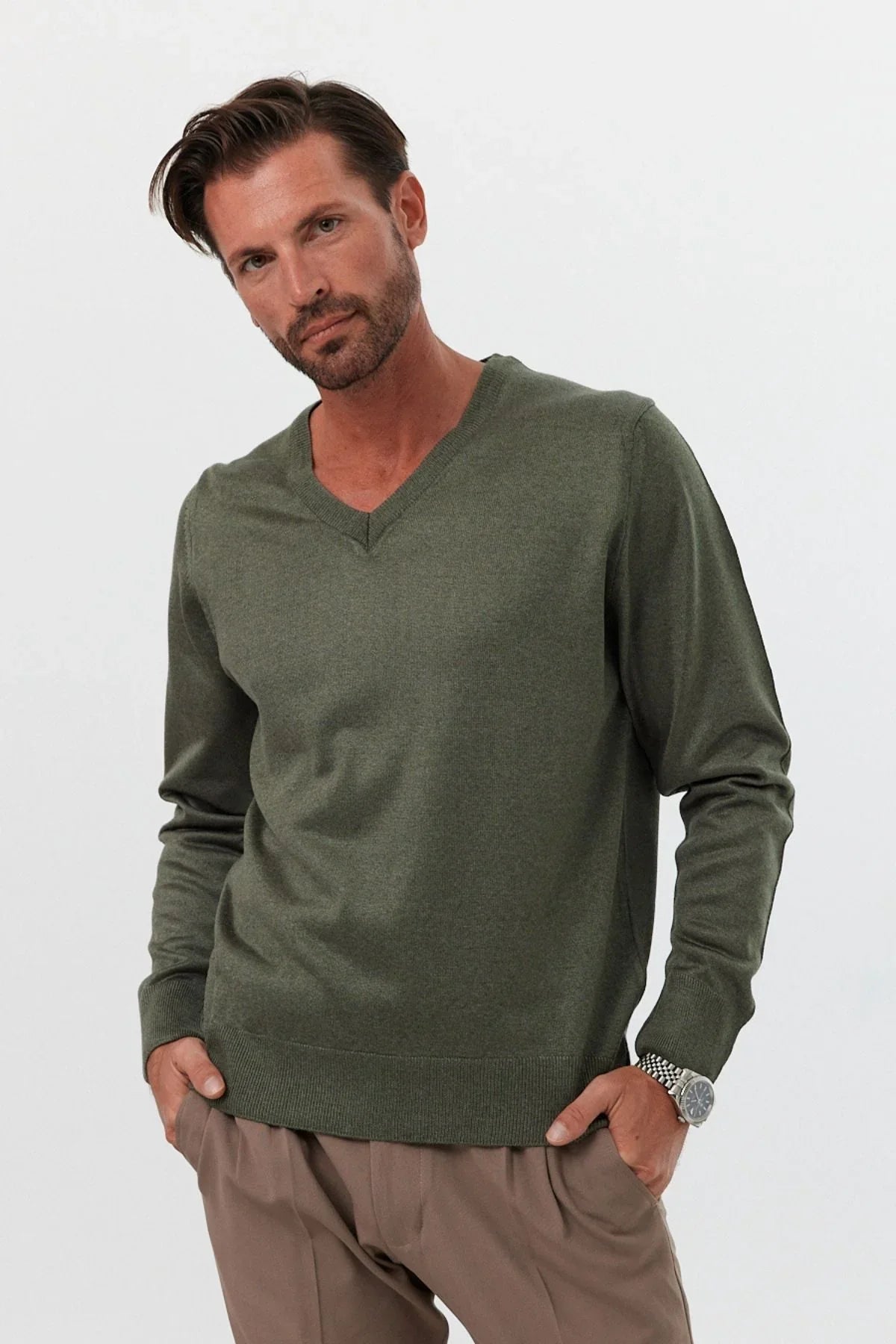 Erkek Büyük Beden Standart Fit Normal Kesim V Yaka Triko Kazak - Livio Ferri