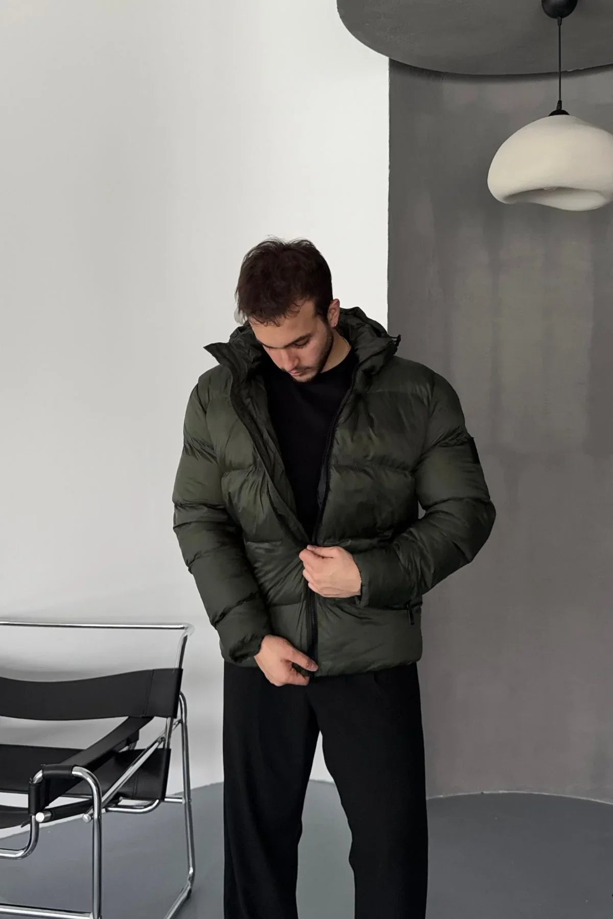 Erkek Kapüşonlu Fermuarlı Cepli Kışlık Şişme Kısa Mont - Livio Ferri