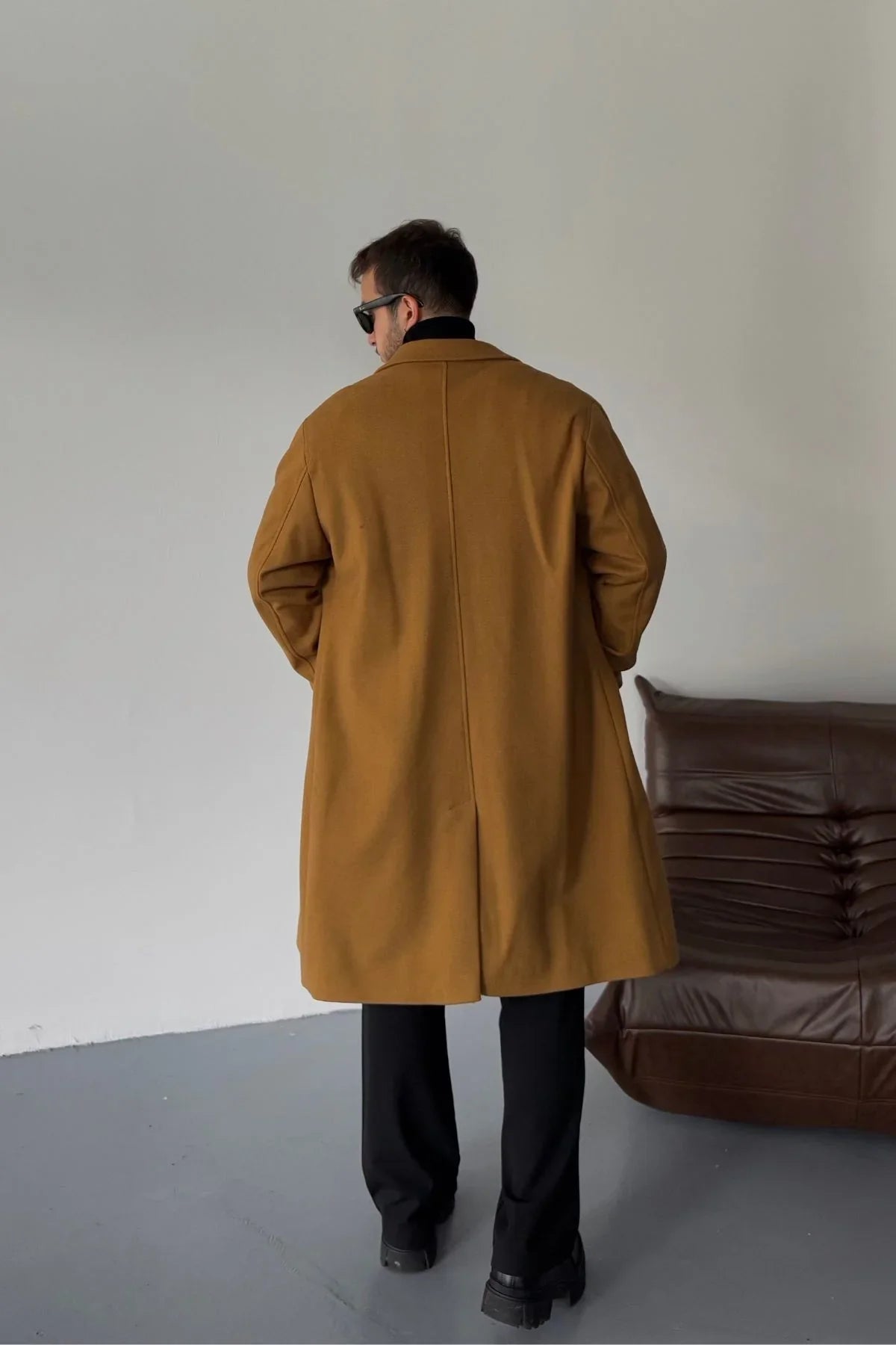 Erkek Regular Fit Düğmeli Cepli Kışlık Astarlı Klasik Uzun Kaşe Kaban - Livio Ferri