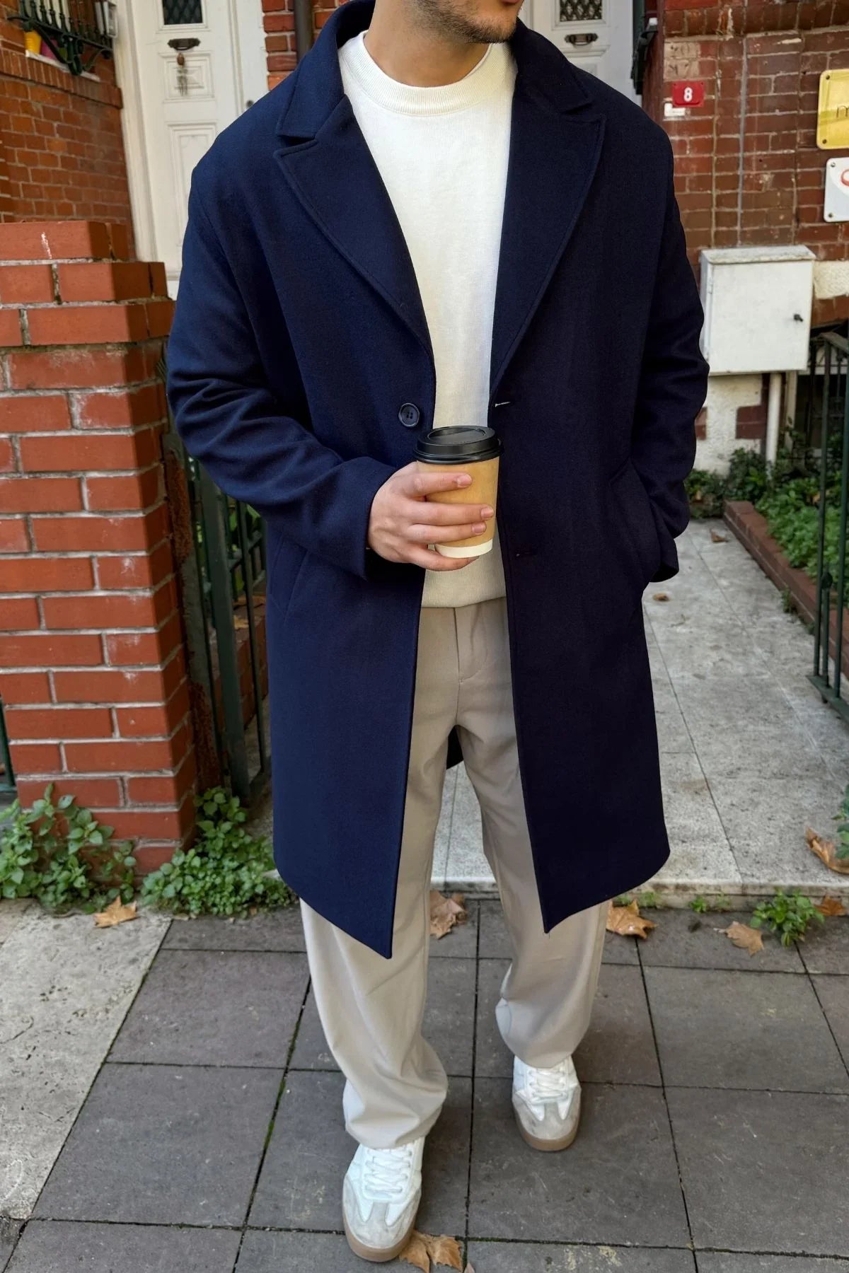 Erkek Regular Fit Düğmeli Cepli Kışlık Astarlı Klasik Uzun Kaşe Kaban - Livio Ferri