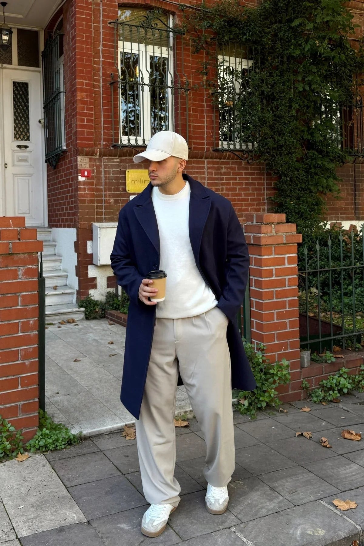 Erkek Regular Fit Düğmeli Cepli Kışlık Astarlı Klasik Uzun Kaşe Kaban - Livio Ferri