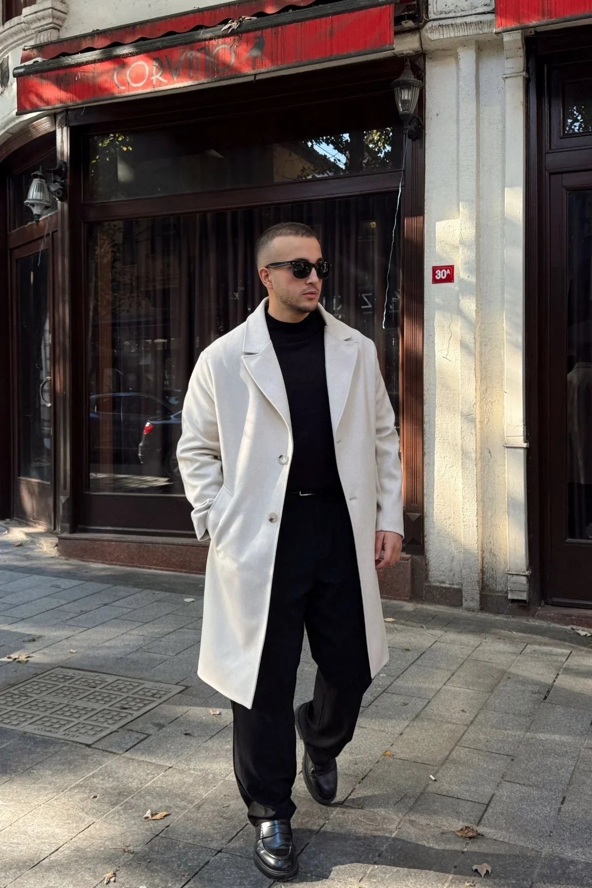 Erkek Regular Fit Düğmeli Cepli Kışlık Astarlı Klasik Uzun Kaşe Kaban - Livio Ferri