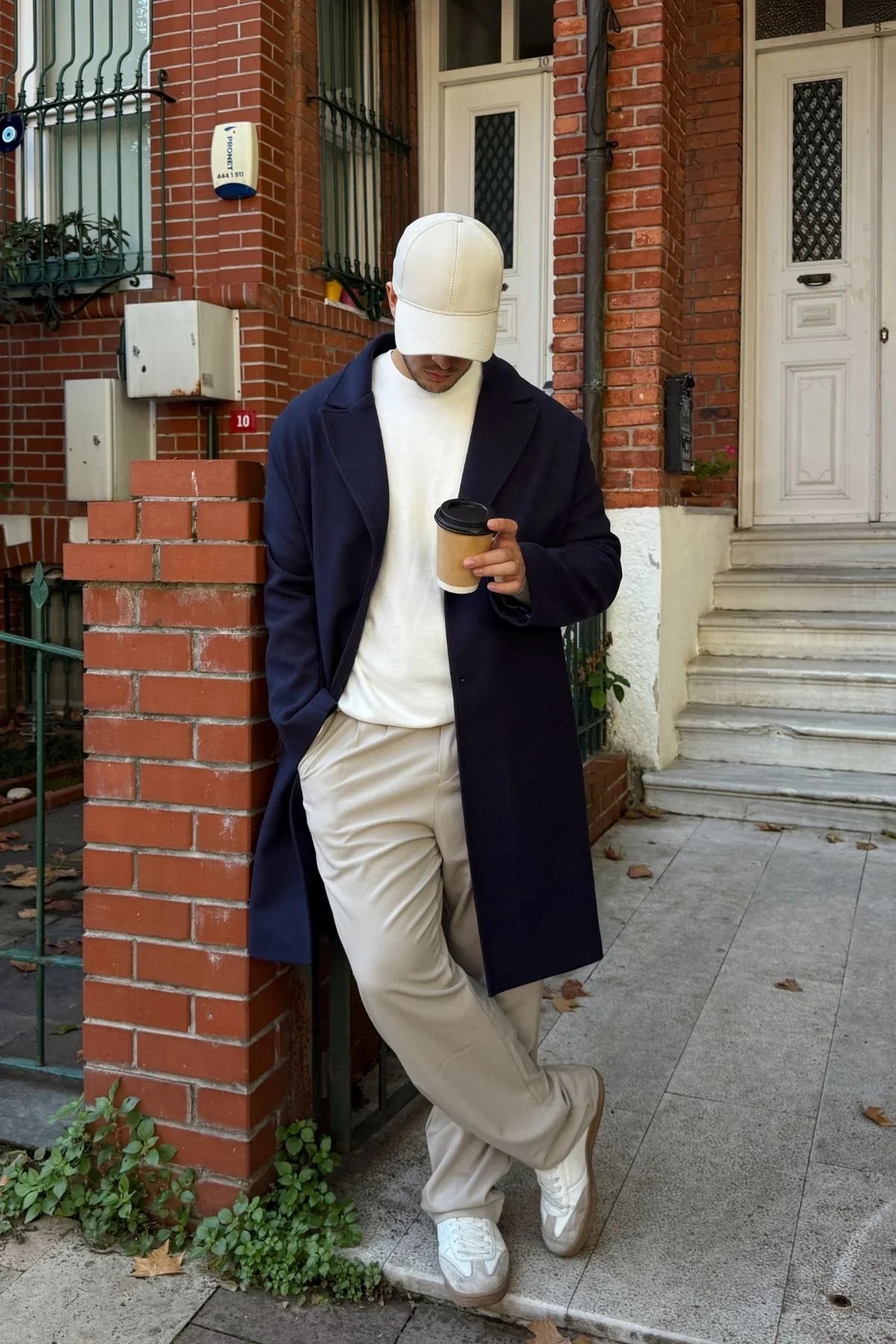 Erkek Regular Fit Düğmeli Cepli Kışlık Astarlı Klasik Uzun Kaşe Kaban - Livio Ferri