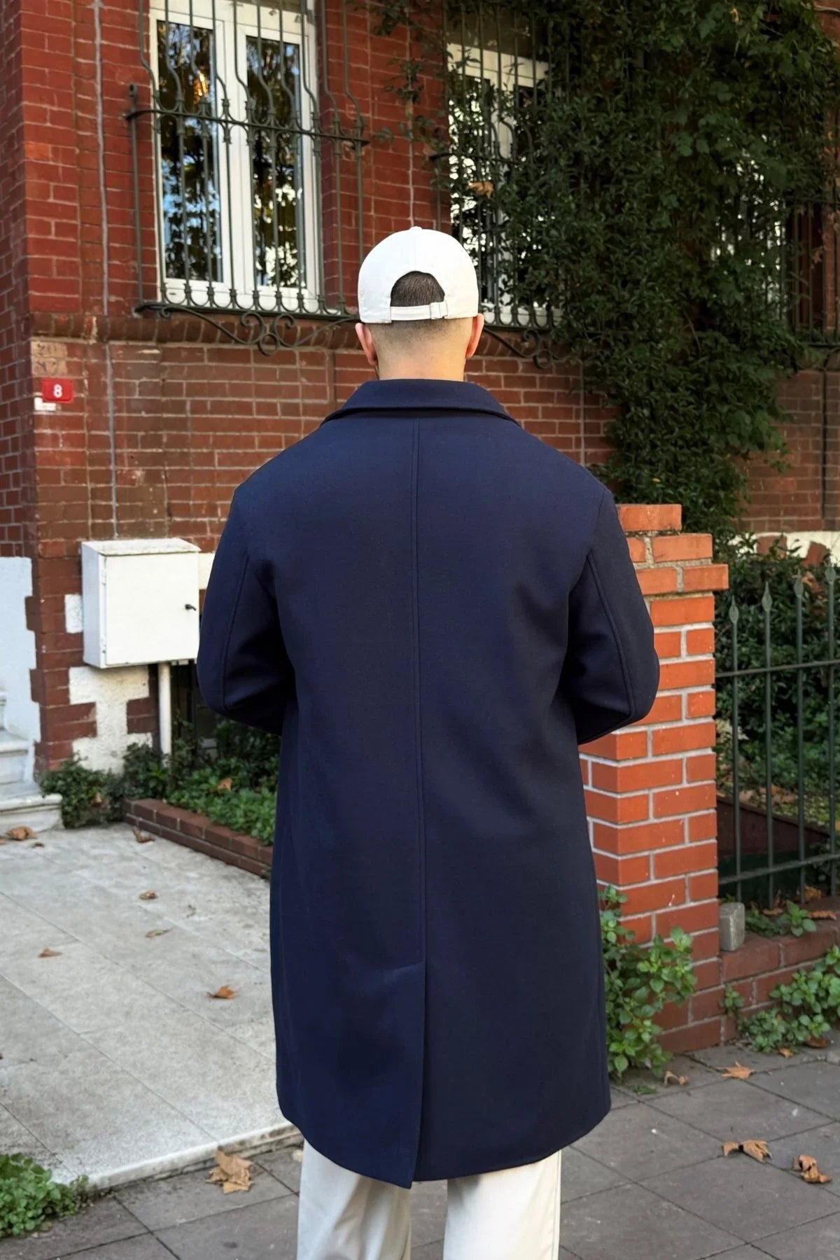 Erkek Regular Fit Düğmeli Cepli Kışlık Astarlı Klasik Uzun Kaşe Kaban - Livio Ferri