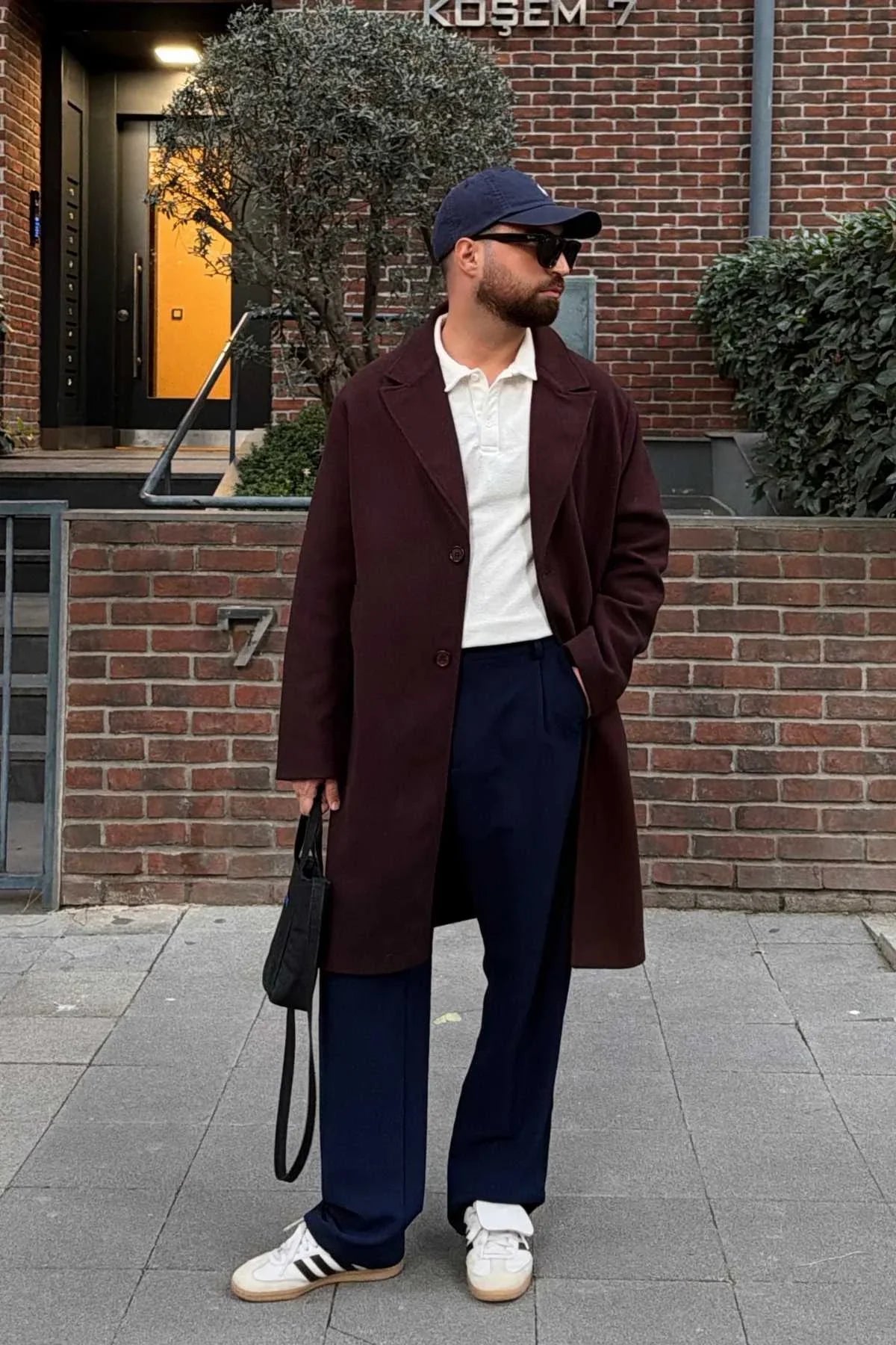 Erkek Regular Fit Düğmeli Cepli Kışlık Astarlı Klasik Uzun Kaşe Kaban - Livio Ferri