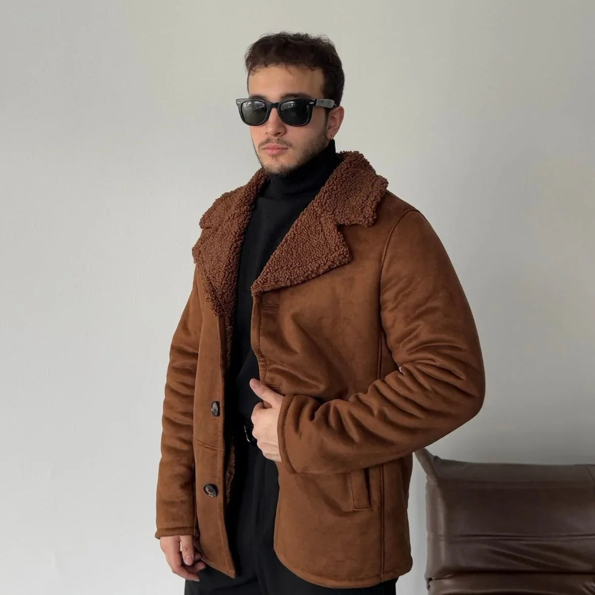 Erkek Regular Fit Içi Kürklü Düğmeli Katlı Yaka Yandan Cepli Klasik Süet Mont - Livio Ferri