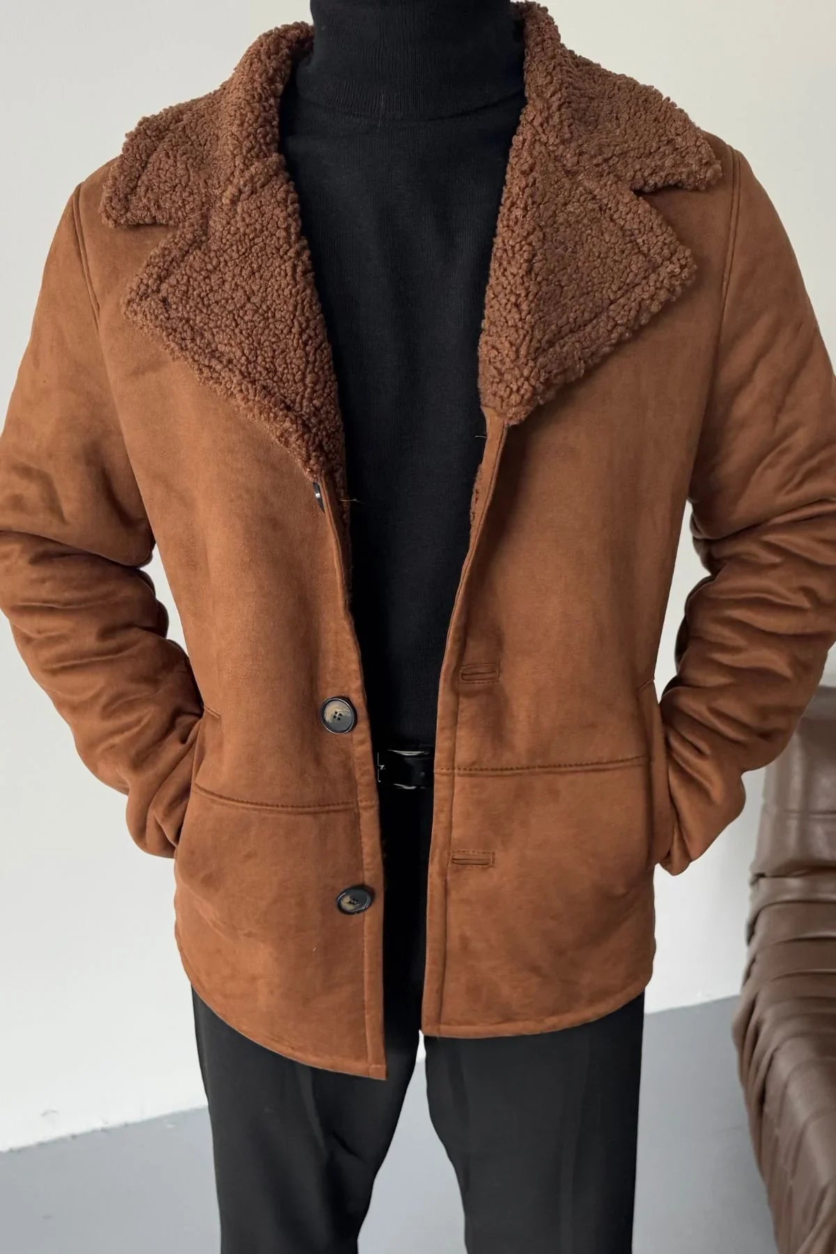 Erkek Regular Fit Içi Kürklü Düğmeli Katlı Yaka Yandan Cepli Klasik Süet Mont - Livio Ferri