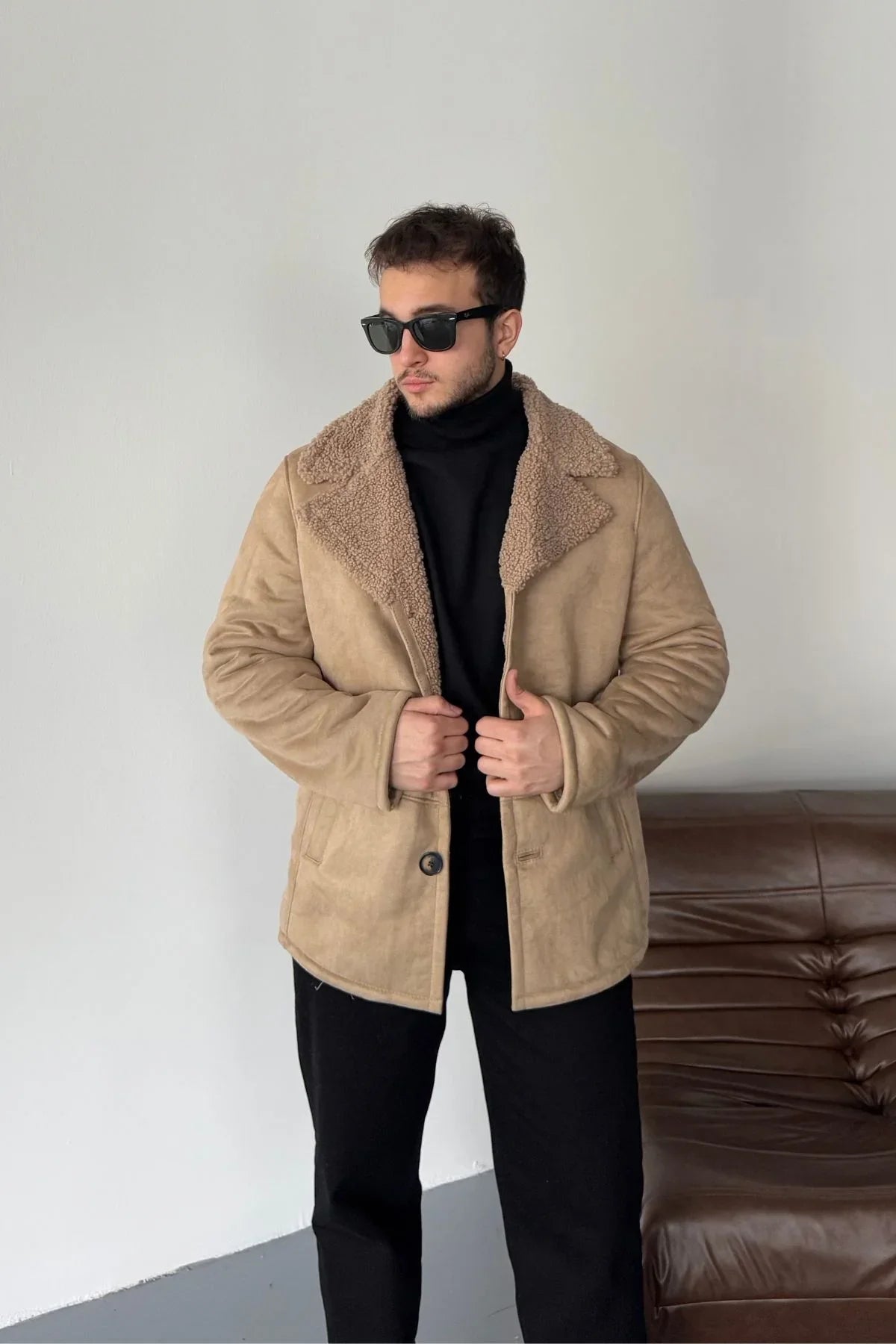 Erkek Regular Fit Içi Kürklü Düğmeli Katlı Yaka Yandan Cepli Klasik Süet Mont - Livio Ferri