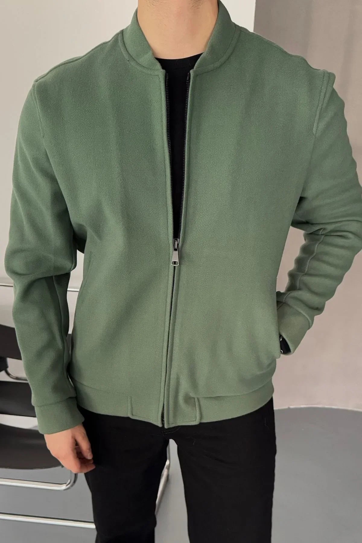 Erkek Regular Fit Pilot Yaka Fermuarlı Cepli Kışlık Astarsız Kaşe Mont - Livio Ferri