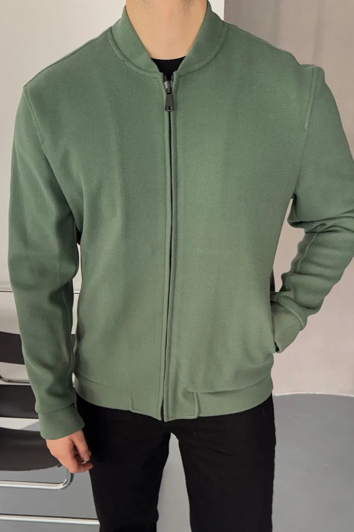Erkek Regular Fit Pilot Yaka Fermuarlı Cepli Kışlık Astarsız Kaşe Mont - Livio Ferri