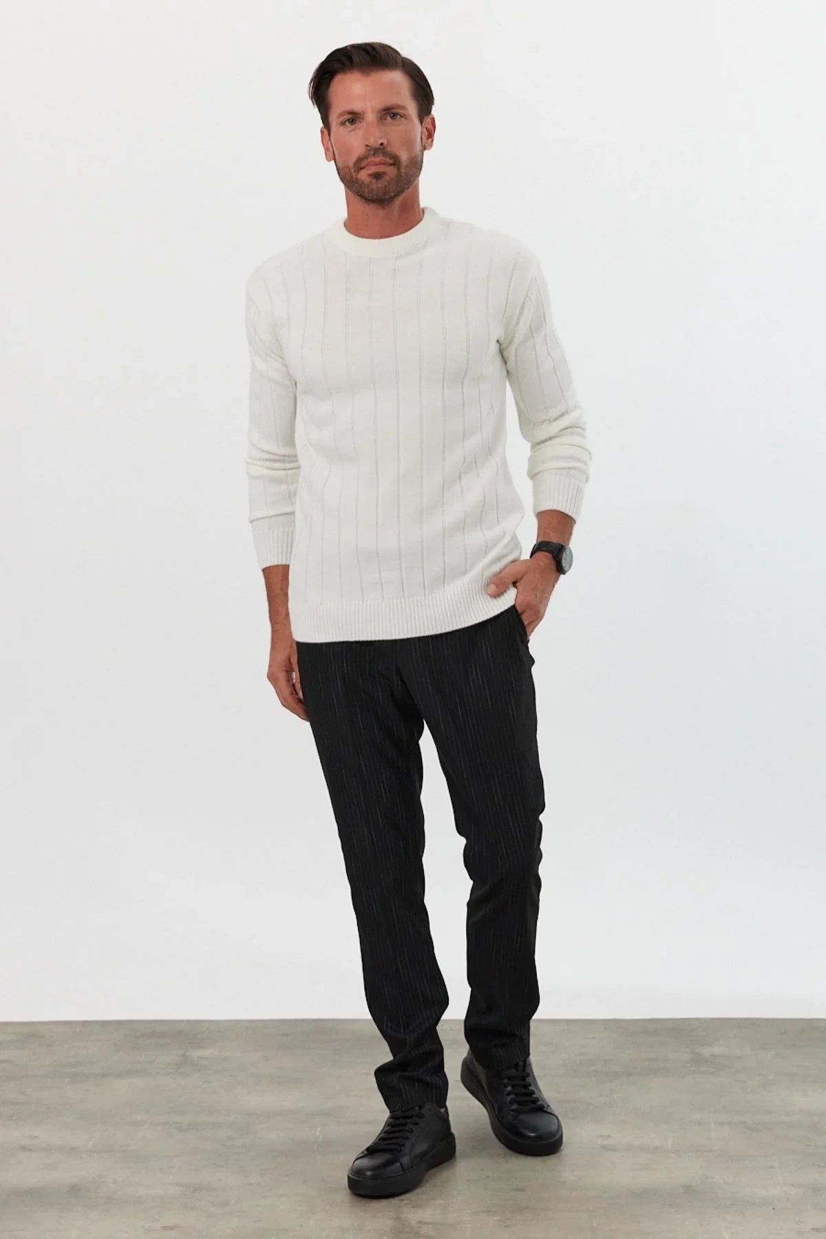 Erkek Slim Fit Dar Kesim Bisiklet Yaka Triko Kazak - Livio Ferri