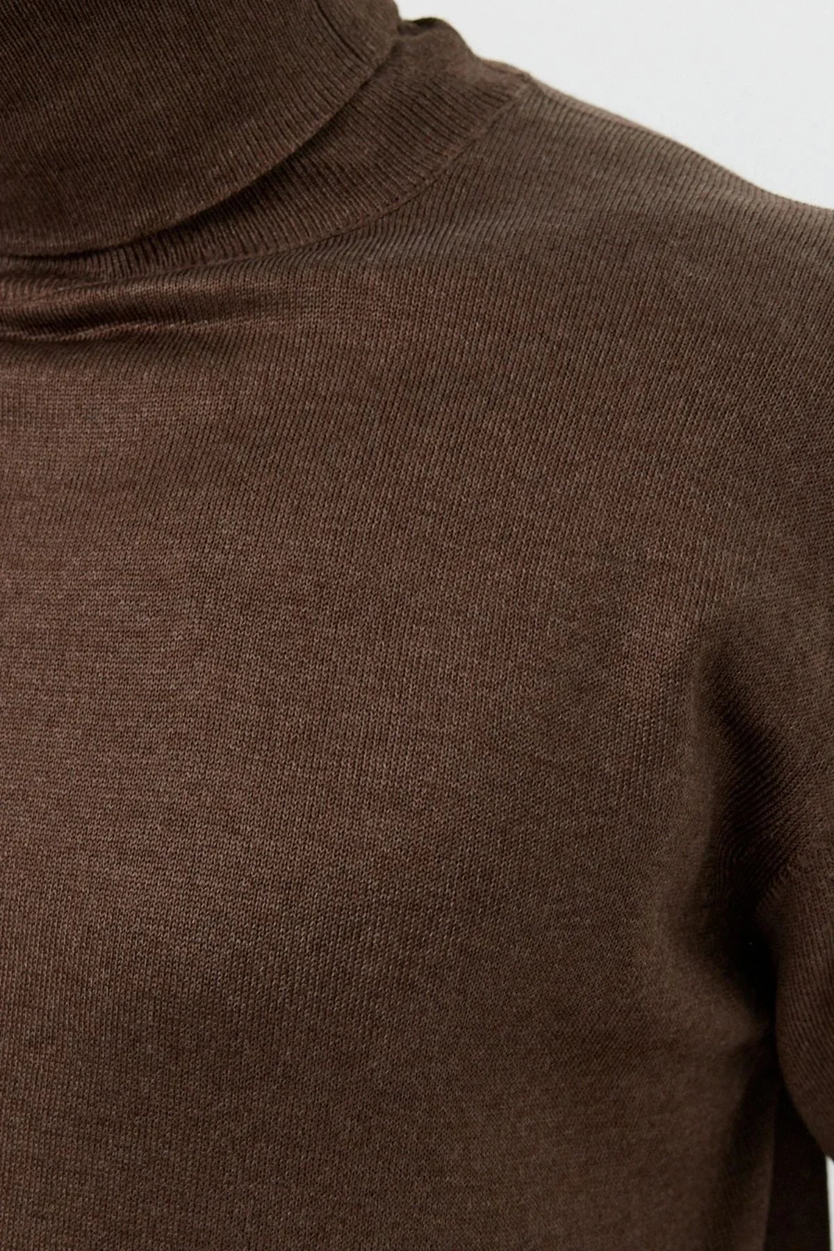 Erkek Standart Fit Normal Kesim Balıkçı Yaka Triko Kazak - Livio Ferri