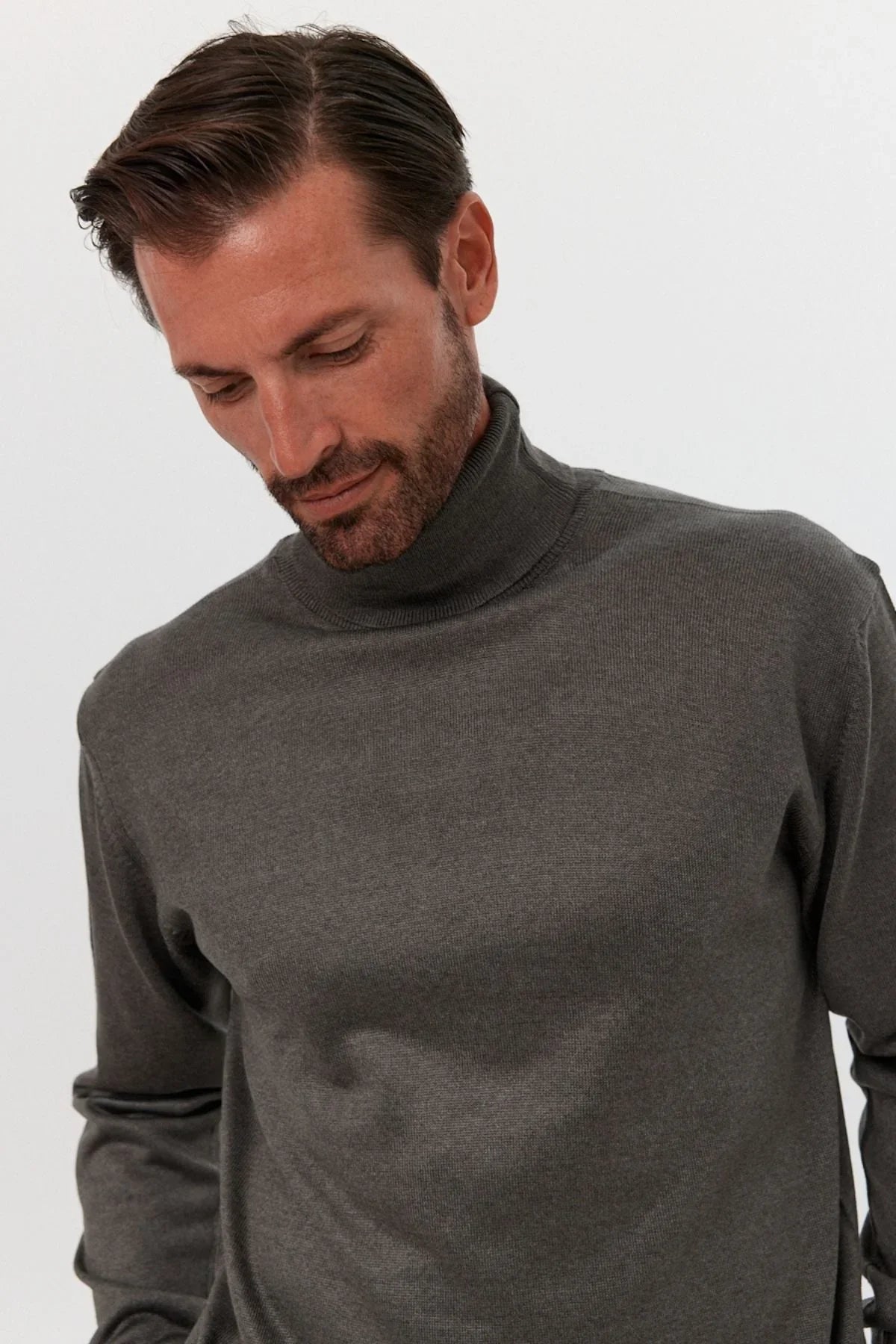 Erkek Standart Fit Normal Kesim Balıkçı Yaka Triko Kazak - Livio Ferri