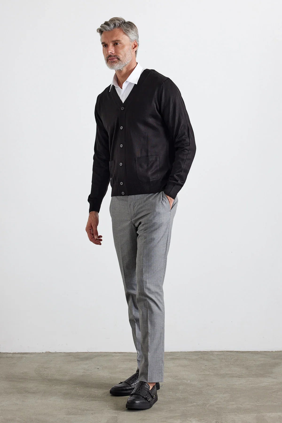 Erkek Standart Fit Normal Kesim Cepli Triko Hırka - Livio Ferri