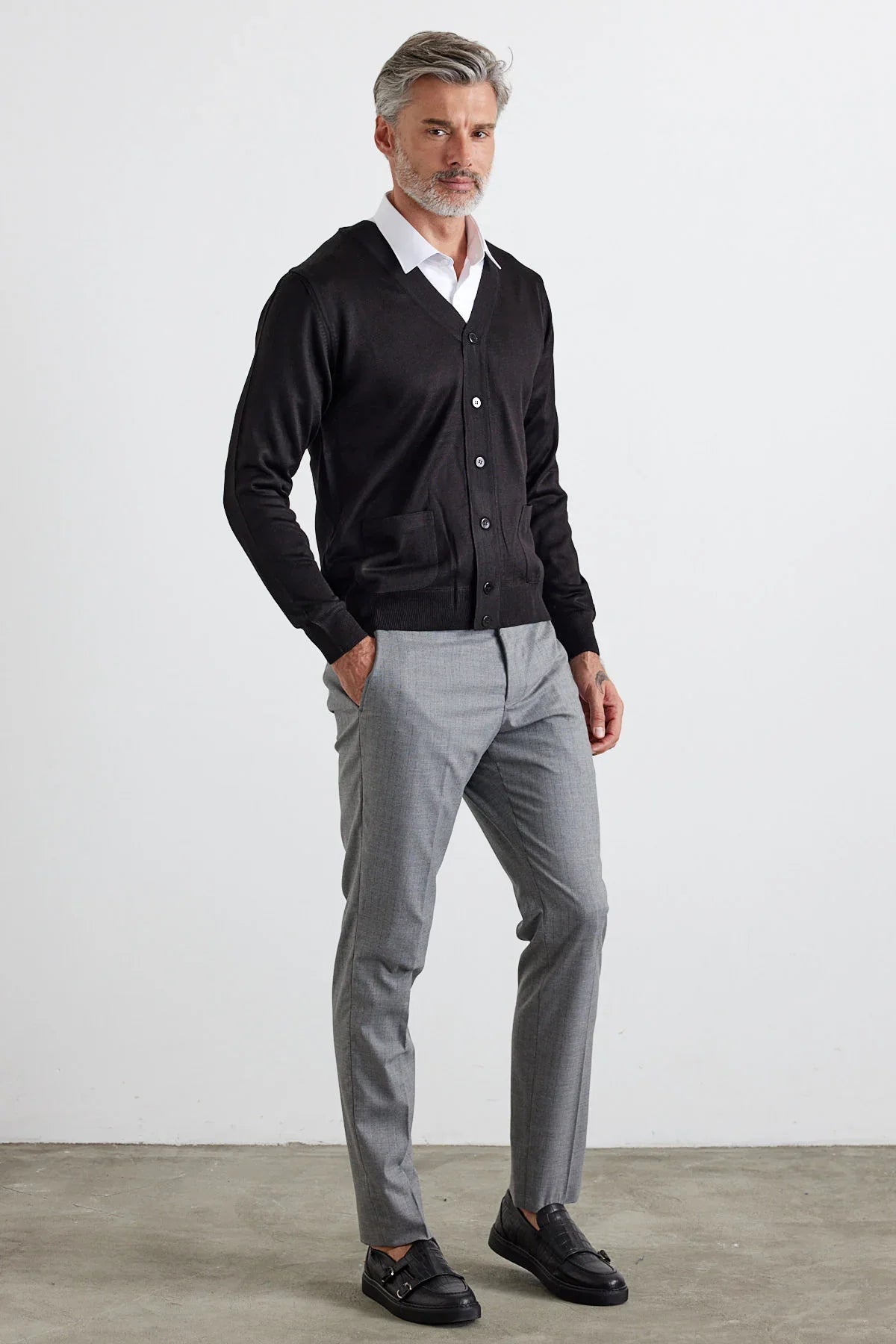 Erkek Standart Fit Normal Kesim Cepli Triko Hırka - Livio Ferri