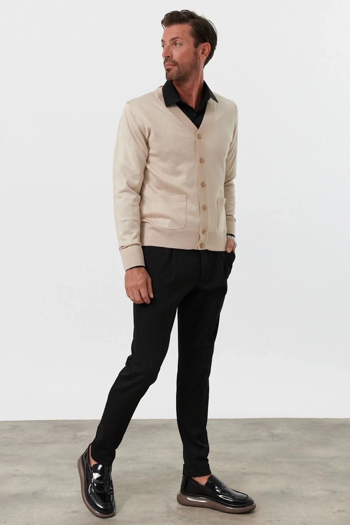 Erkek Standart Fit Normal Kesim Cepli Triko Hırka - Livio Ferri