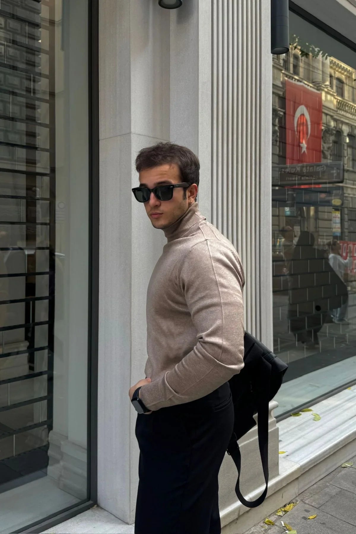 erkek-standart-fit-normal-kesim-tam-balikci-bogazli-yaka-triko-kazak-20187 - Livio Ferri