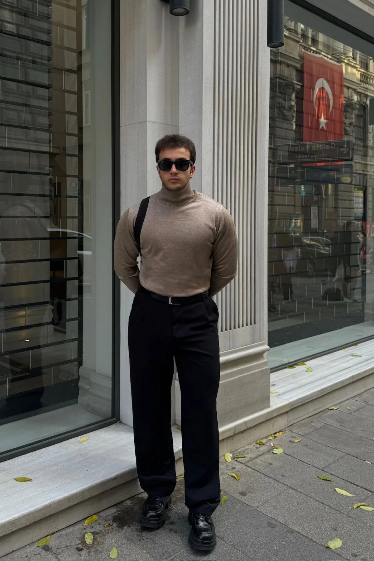 erkek-standart-fit-normal-kesim-tam-balikci-bogazli-yaka-triko-kazak-20195 - Livio Ferri
