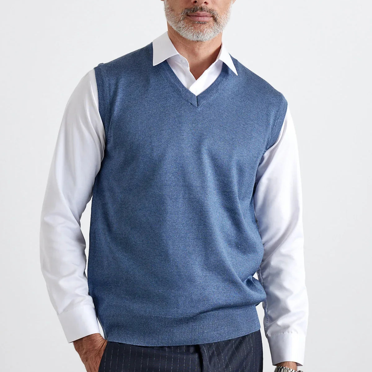 Erkek Standart Fit Normal Kesim Kolsuz Triko Süveter