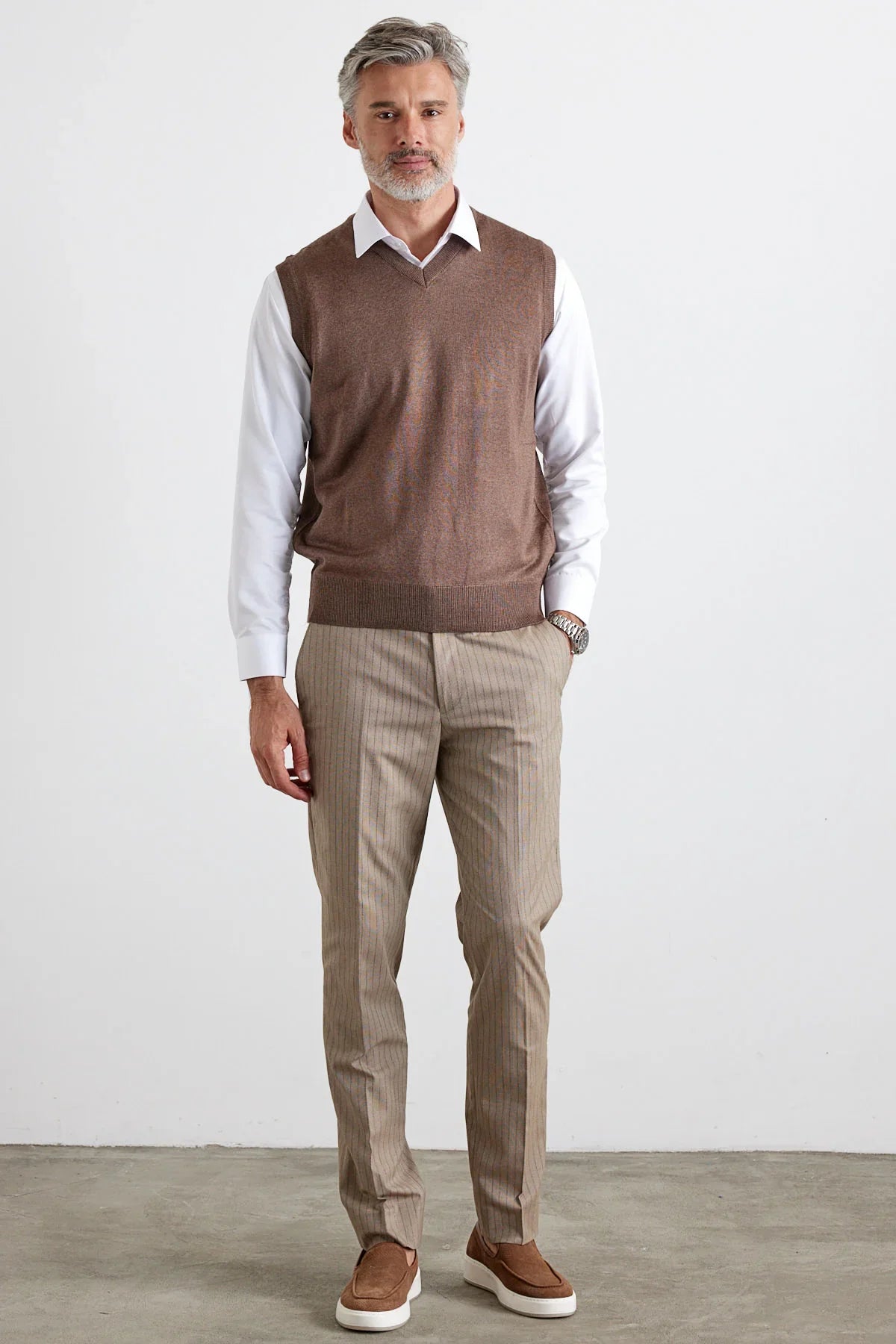 Erkek Standart Fit Normal Kesim Kolsuz Triko Süveter - Livio Ferri