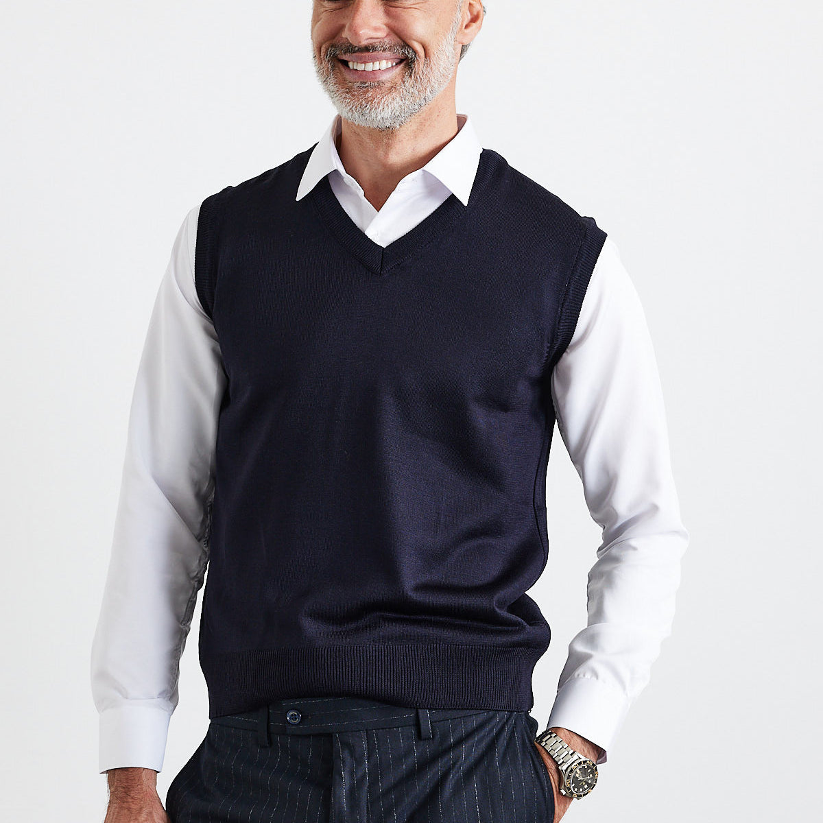 Erkek Standart Fit Normal Kesim Kolsuz Triko Süveter