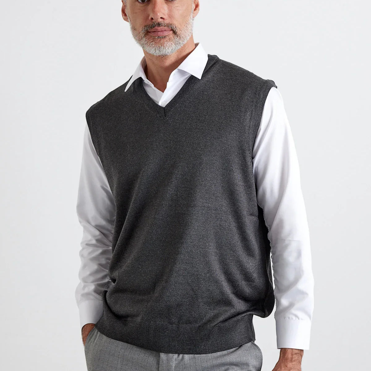 Erkek Standart Fit Normal Kesim Kolsuz Triko Süveter