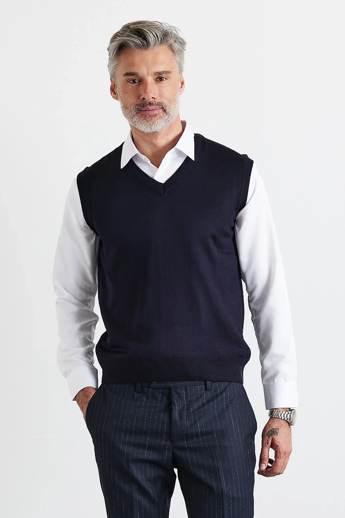 Erkek Standart Fit Normal Kesim Kolsuz Triko Süveter - Livio Ferri