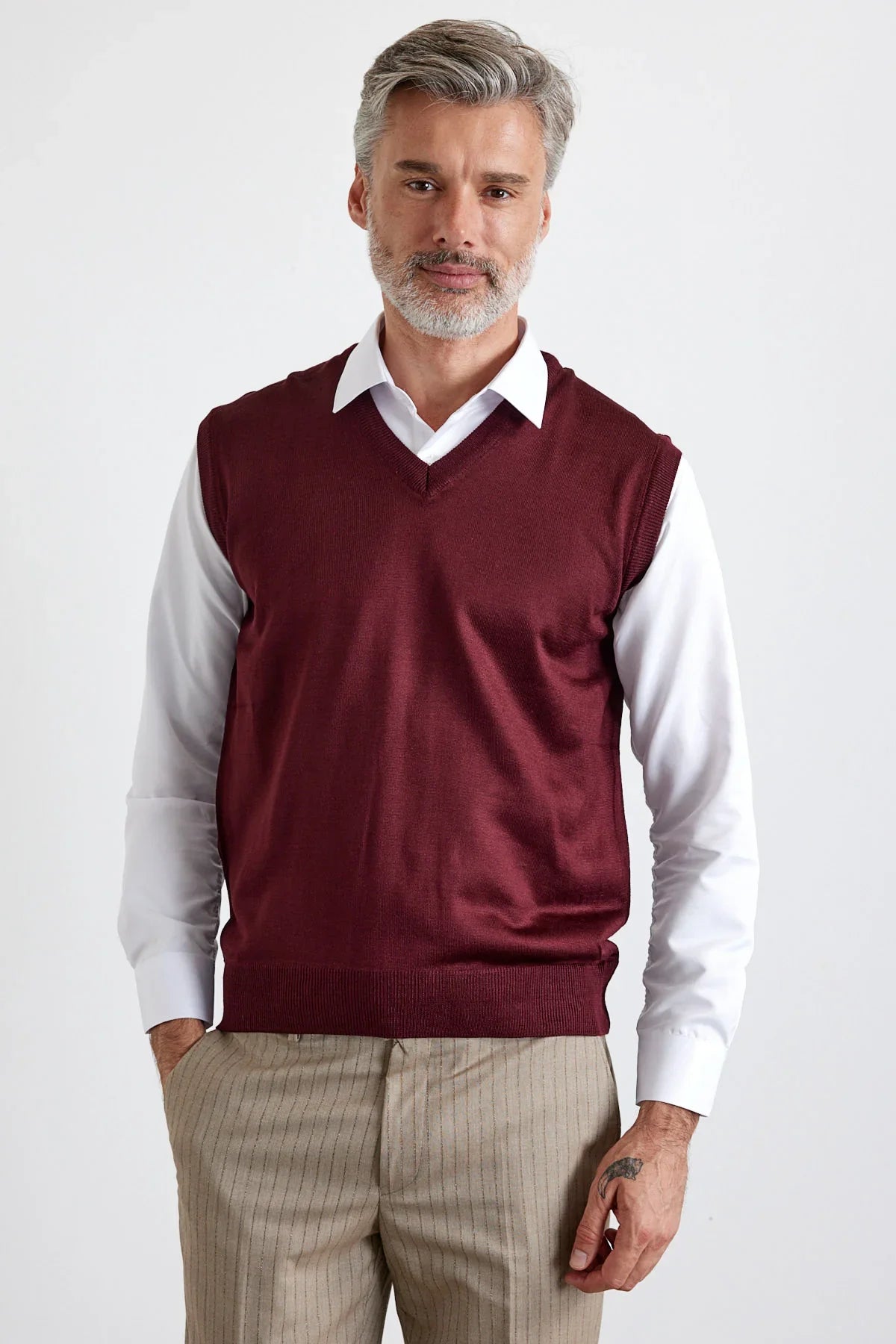 Erkek Standart Fit Normal Kesim Kolsuz Triko Süveter - Livio Ferri