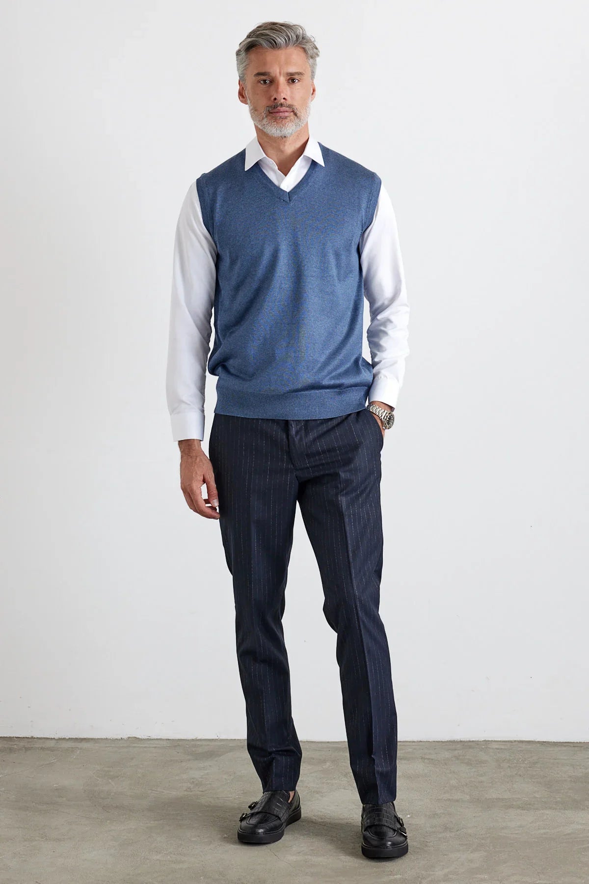 Erkek Standart Fit Normal Kesim Kolsuz Triko Süveter - Livio Ferri