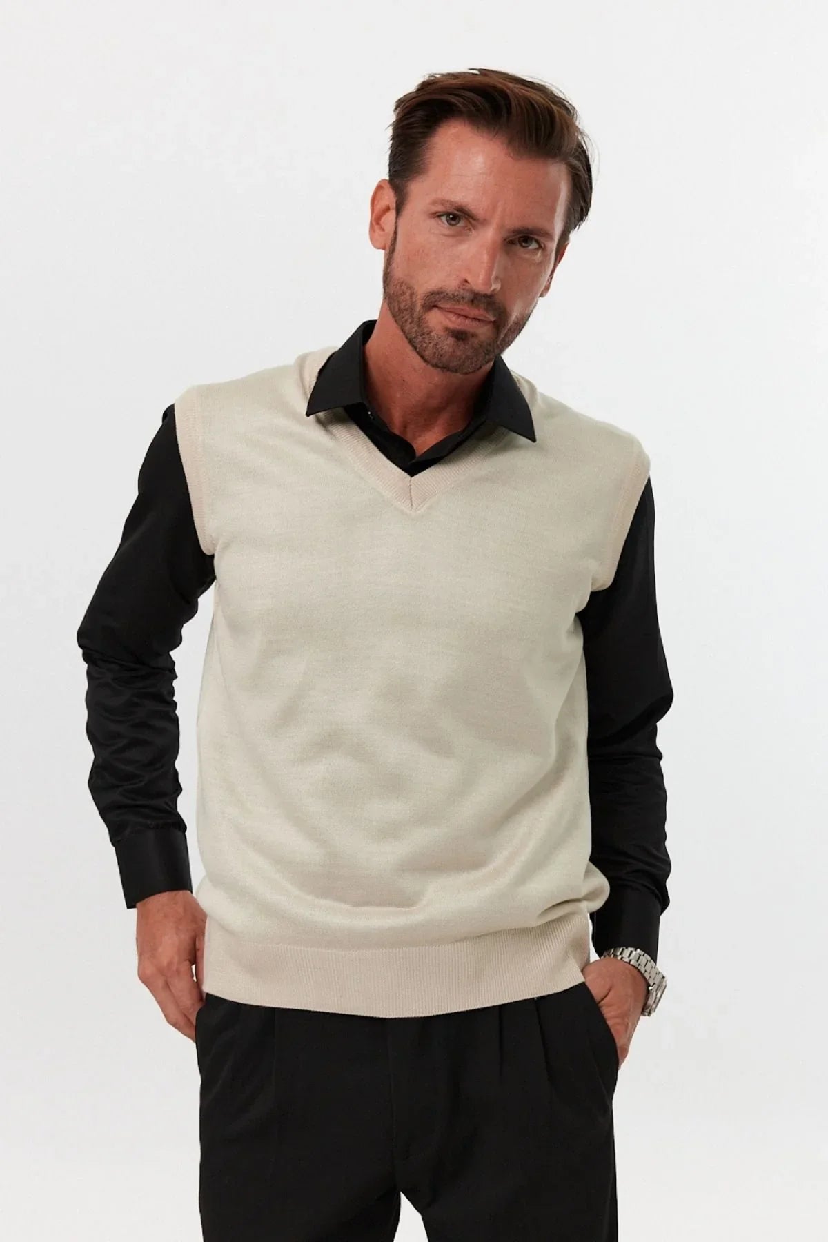 Erkek Standart Fit Normal Kesim Kolsuz Triko Süveter - Livio Ferri