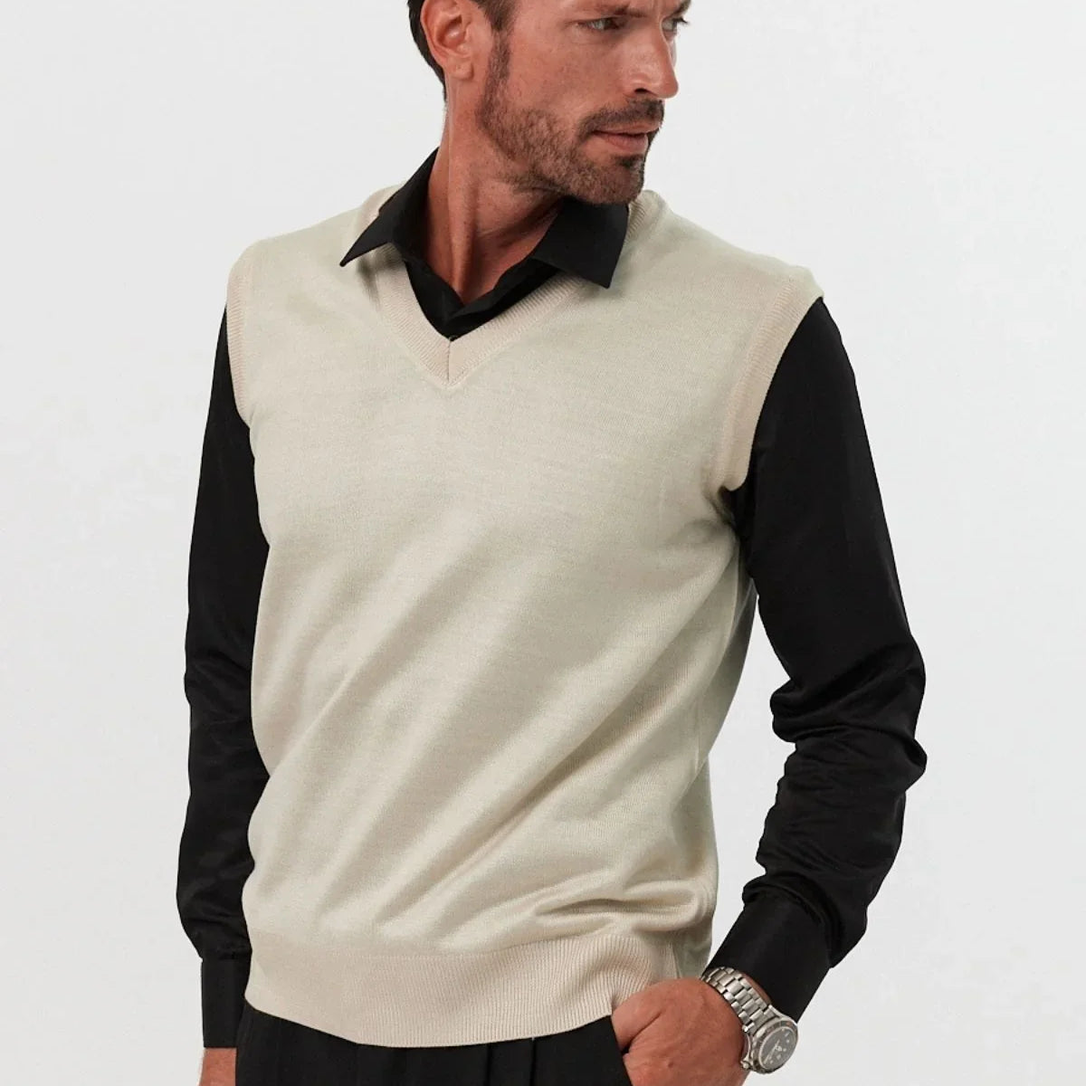 Erkek Standart Fit Normal Kesim Kolsuz Triko Süveter