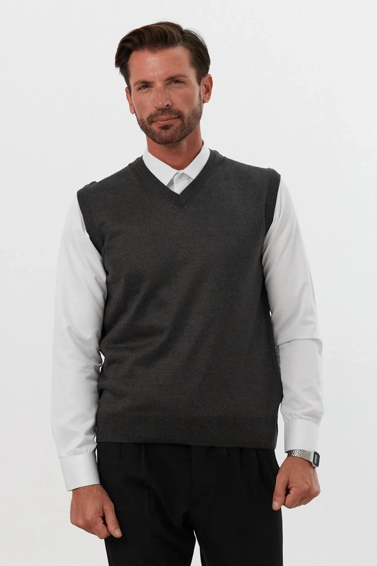 Erkek Standart Fit Normal Kesim Kolsuz Triko Süveter - Livio Ferri