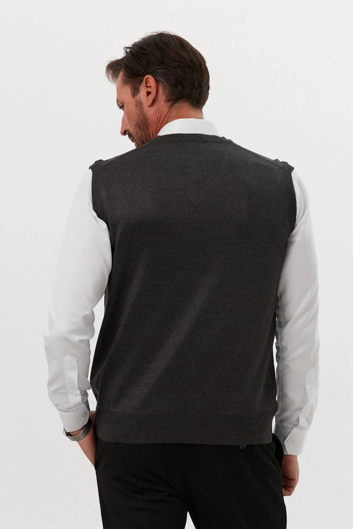 Erkek Standart Fit Normal Kesim Kolsuz Triko Süveter - Livio Ferri