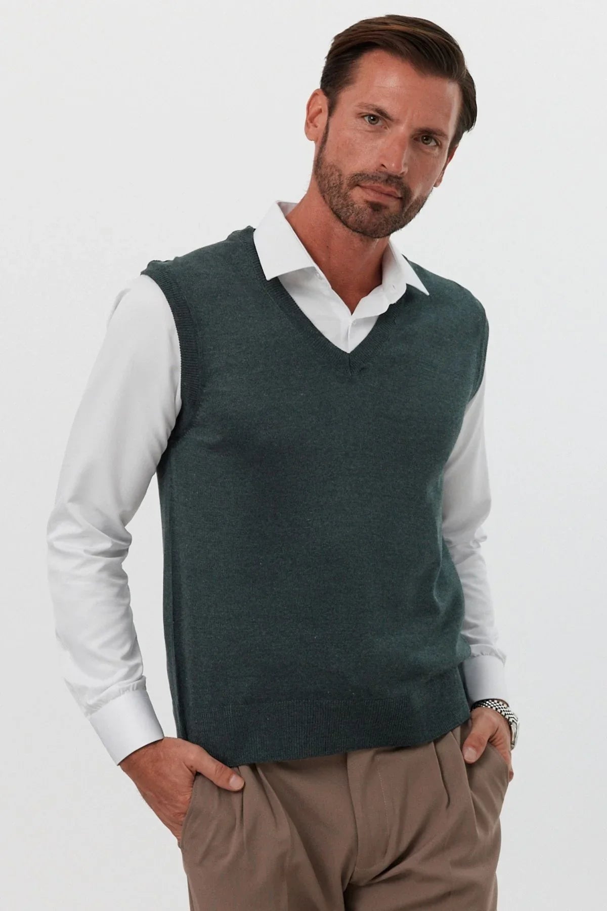 Erkek Standart Fit Normal Kesim Kolsuz Triko Süveter - Livio Ferri