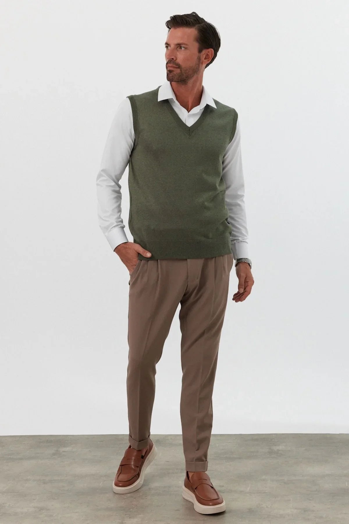 Erkek Standart Fit Normal Kesim Kolsuz Triko Süveter - Livio Ferri