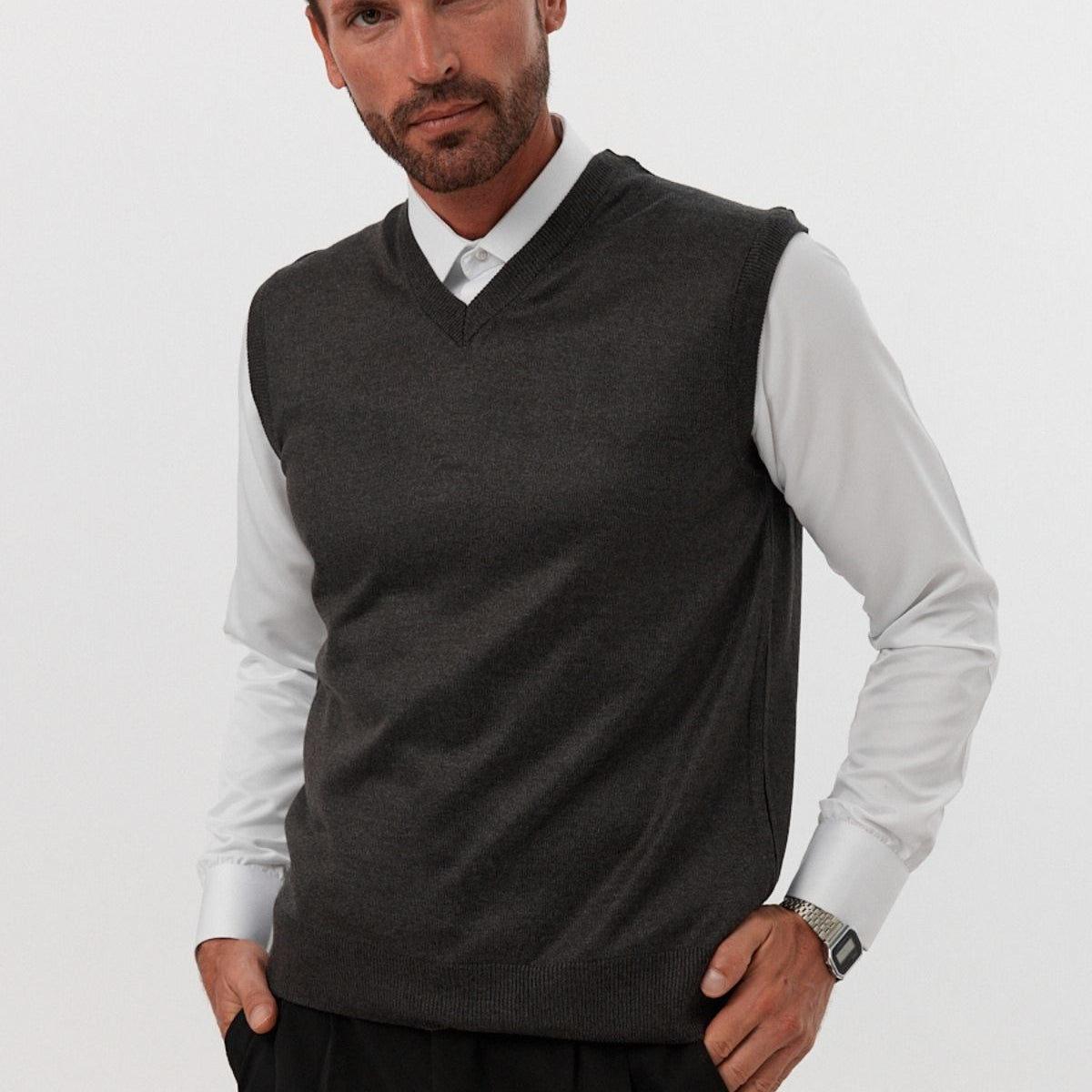 Erkek Standart Fit Normal Kesim Kolsuz Triko Süveter