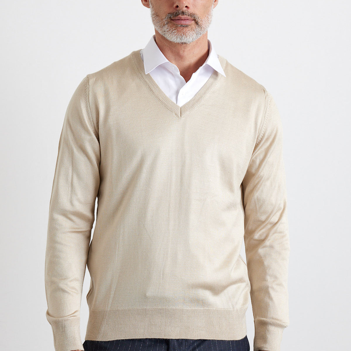 Erkek Standart Fit Normal Kesim V Yaka Triko Kazak