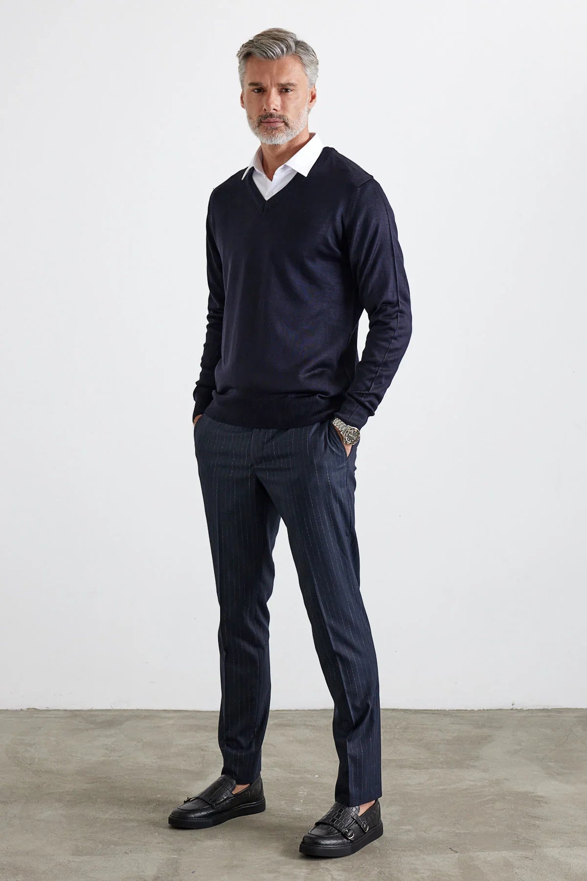 Erkek Standart Fit Normal Kesim V Yaka Triko Kazak - Livio Ferri