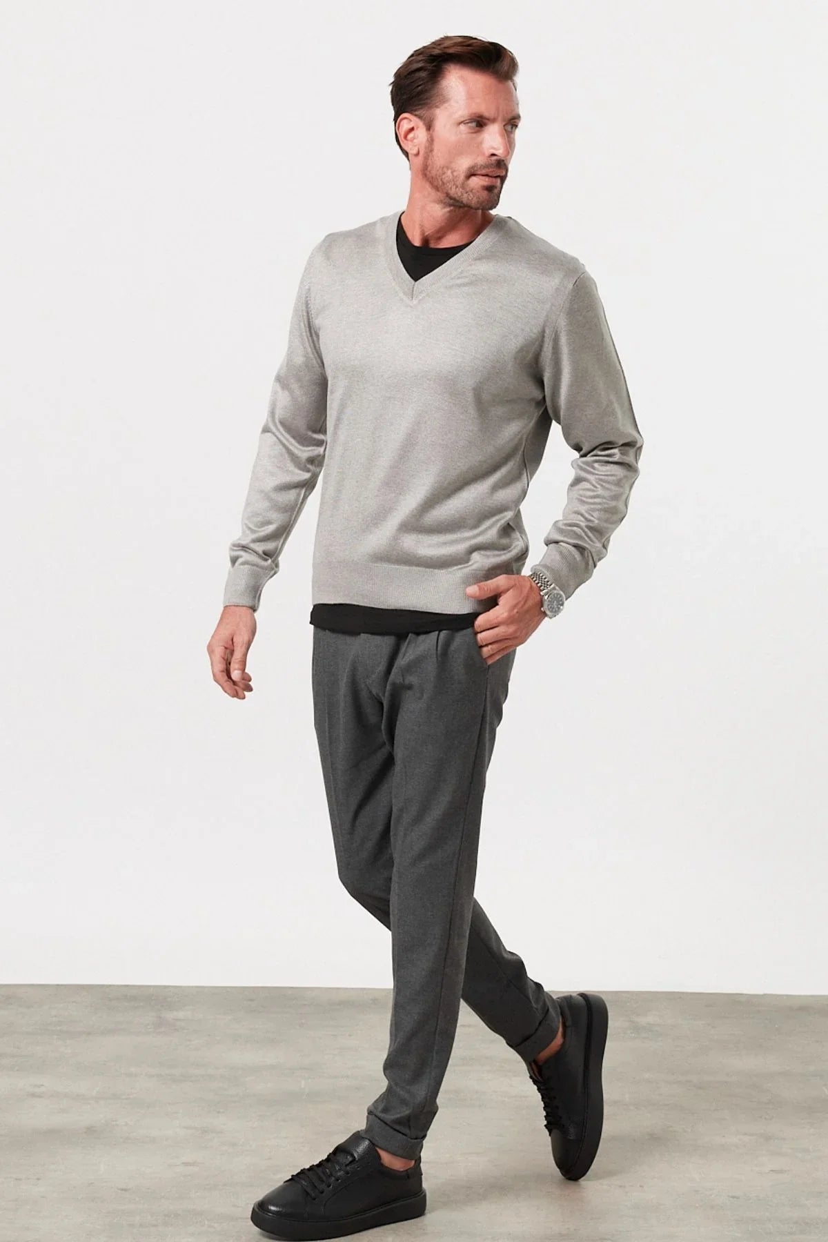 Erkek Standart Fit Normal Kesim V Yaka Triko Kazak - Livio Ferri