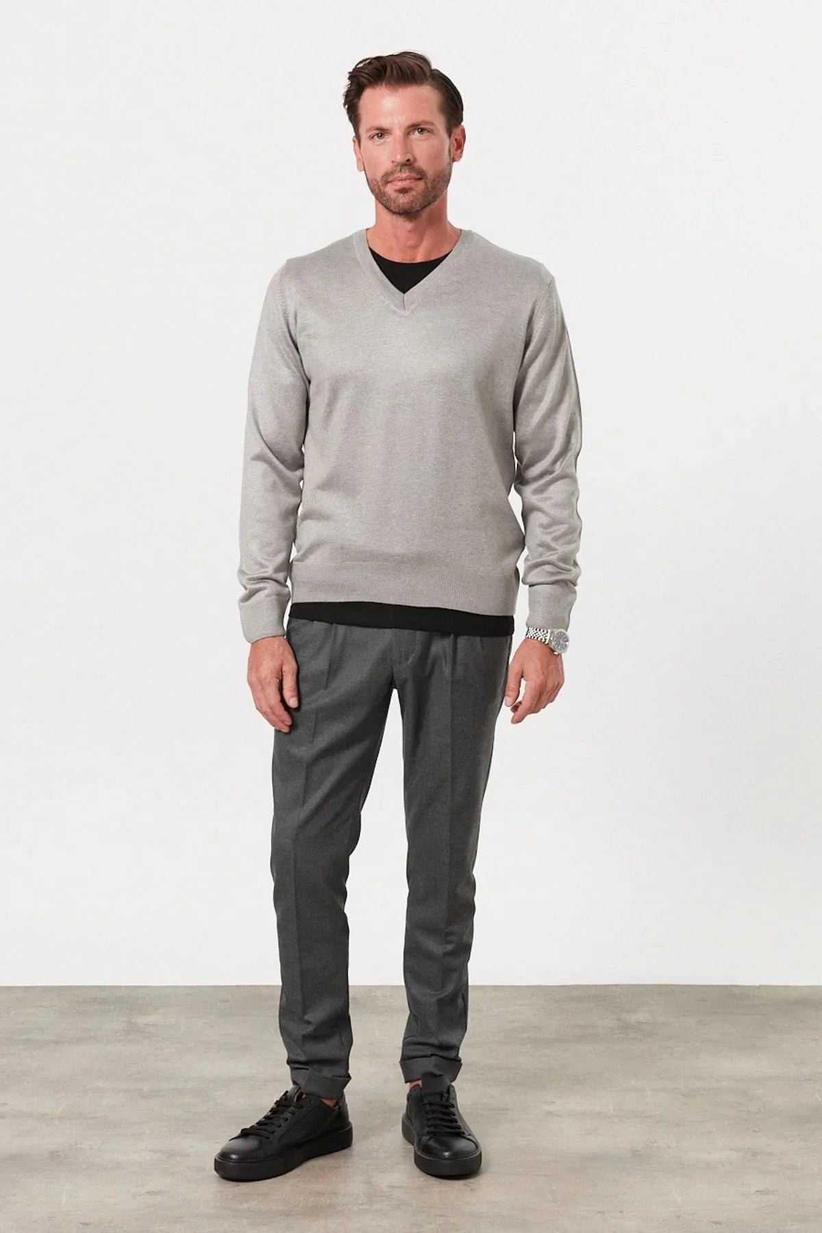 Erkek Standart Fit Normal Kesim V Yaka Triko Kazak - Livio Ferri