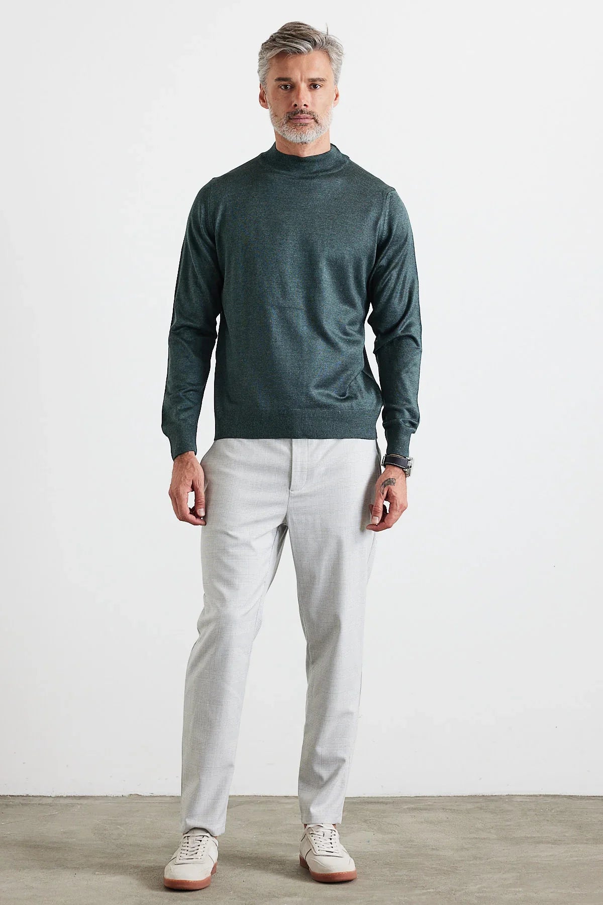 Erkek Standart Fit Normal Kesim Yarım Balıkçı Yaka Triko Kazak - Livio Ferri