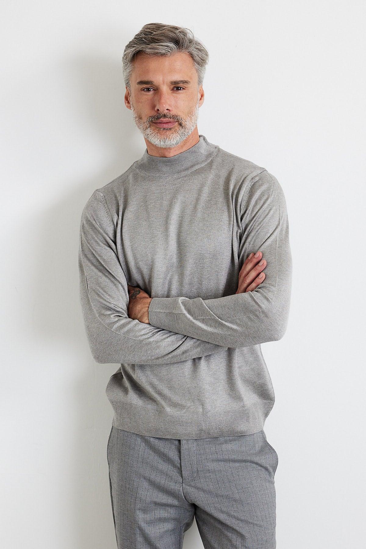 Erkek Standart Fit Normal Kesim Yarım Balıkçı Yaka Triko Kazak - Livio Ferri