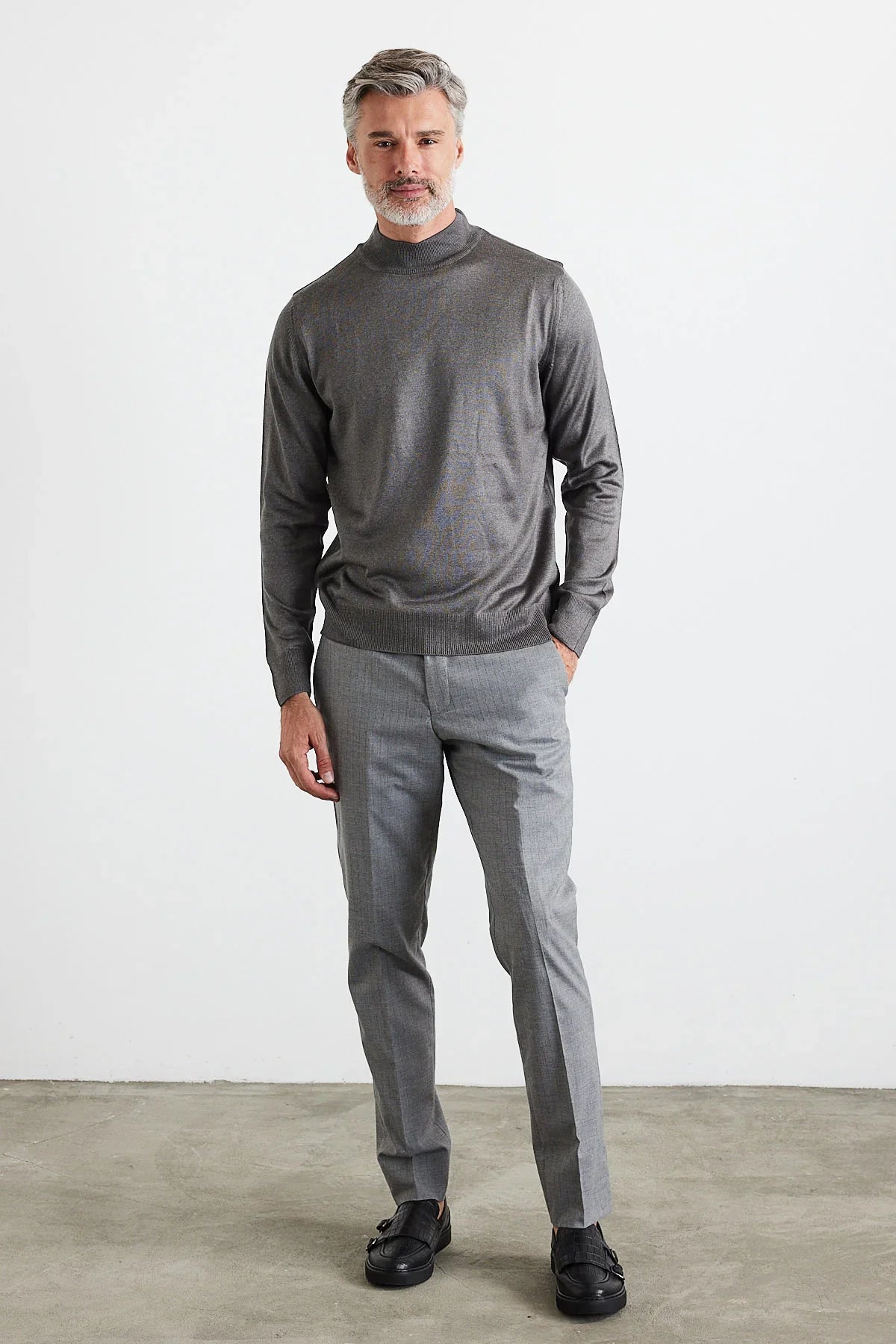 Erkek Standart Fit Normal Kesim Yarım Balıkçı Yaka Triko Kazak - Livio Ferri