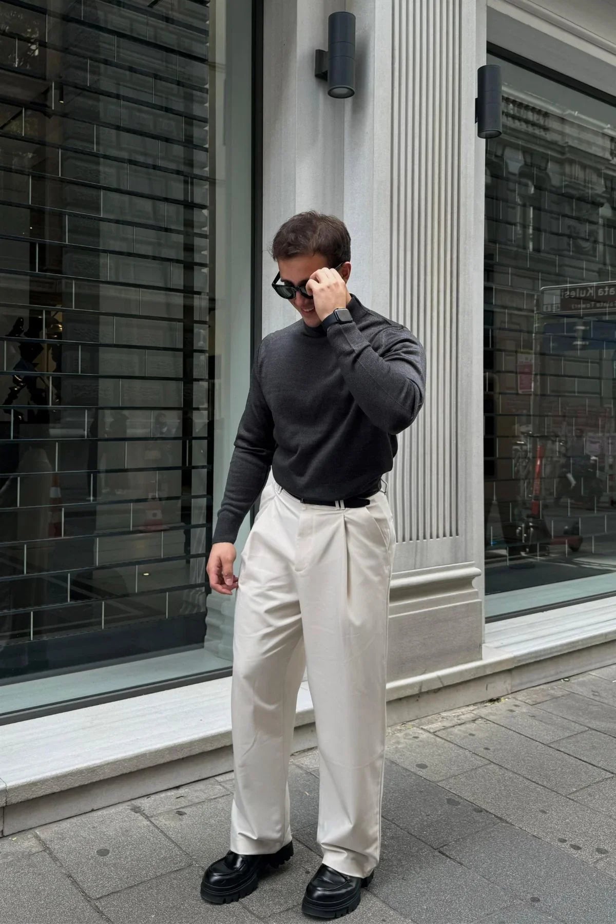 Erkek Standart Fit Normal Kesim Yarım Balıkçı Yaka Triko Kazak - Livio Ferri