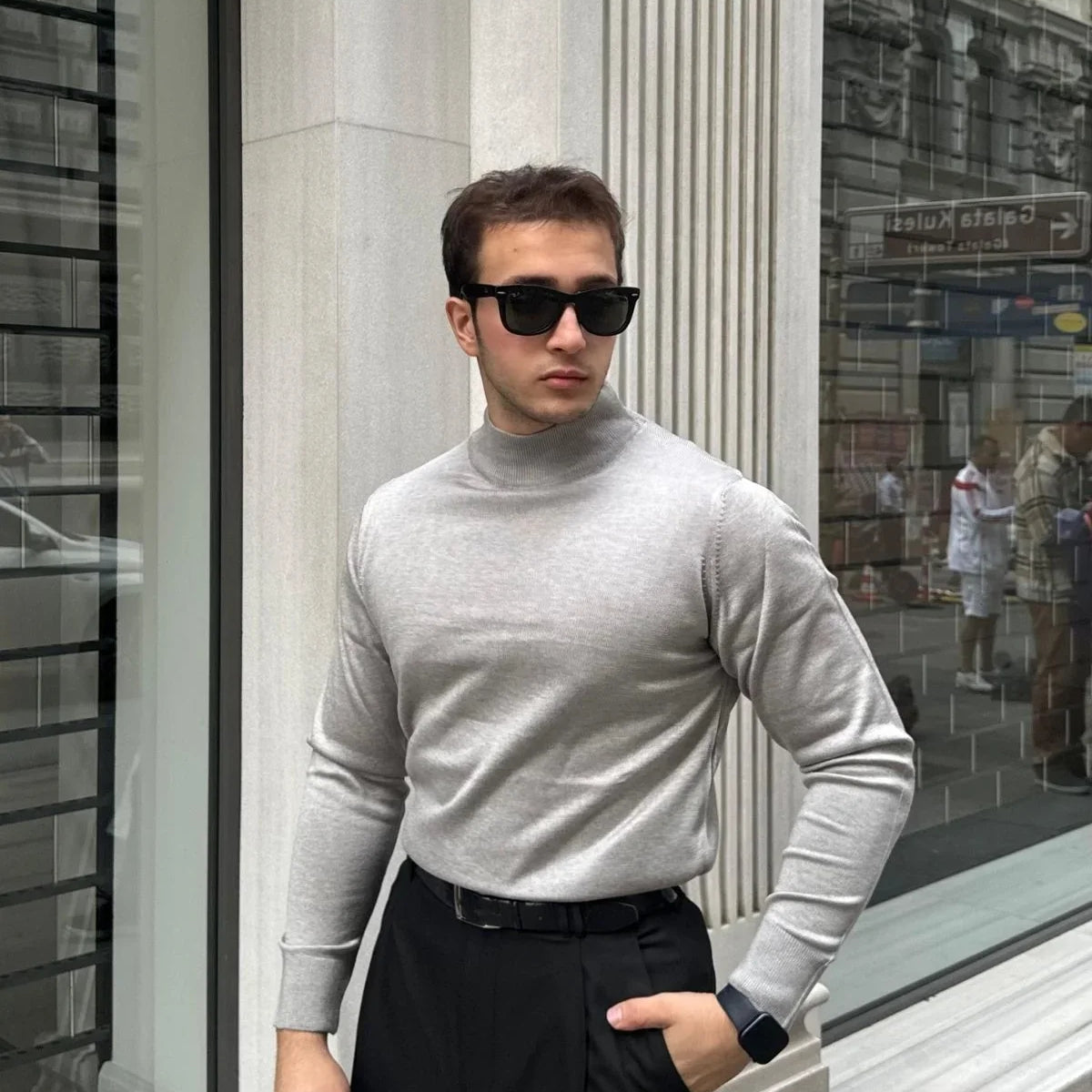 Erkek Standart Fit Normal Kesim Yarım Balıkçı Yaka Triko Kazak - Livio Ferri