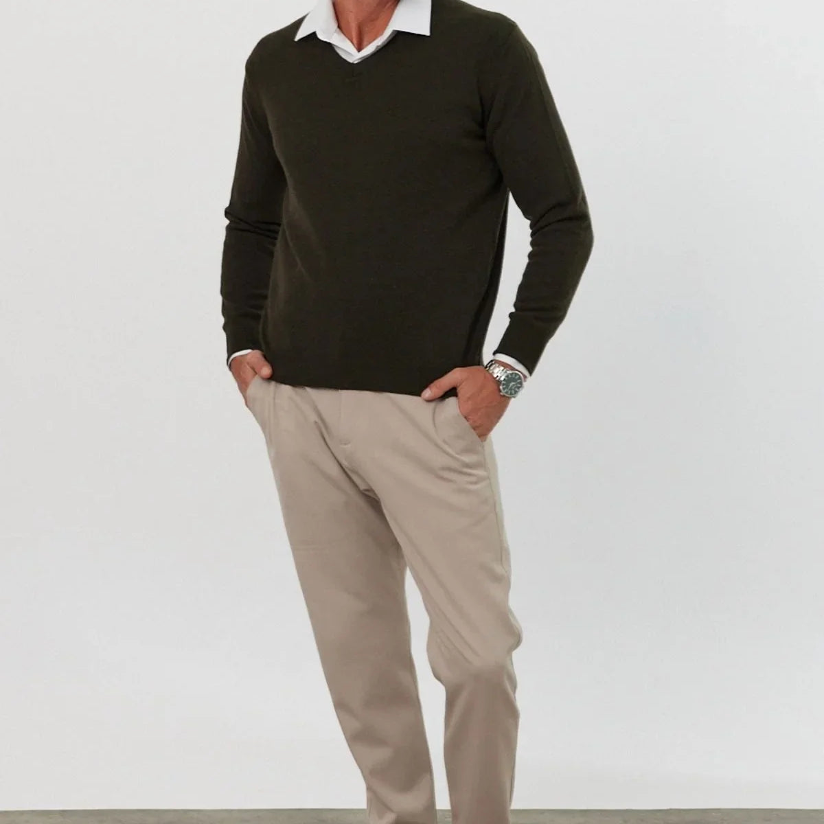 Erkek Yünlü Normal Kalıp V Yaka Standart Fit Triko Kazak - Livio Ferri