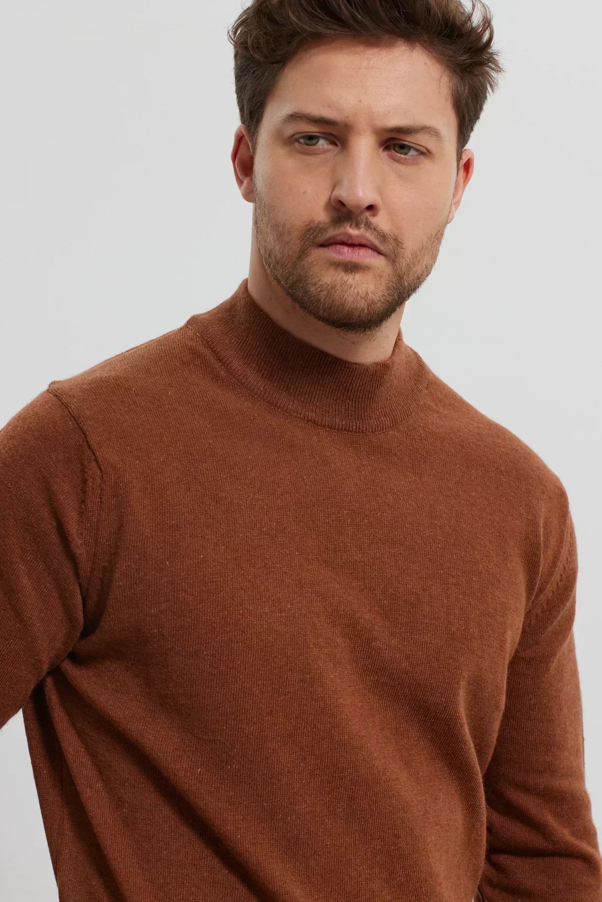 Erkek Yünlü Normal Kalıp Yarım Balıkçı Yaka Triko Kazak - Livio Ferri