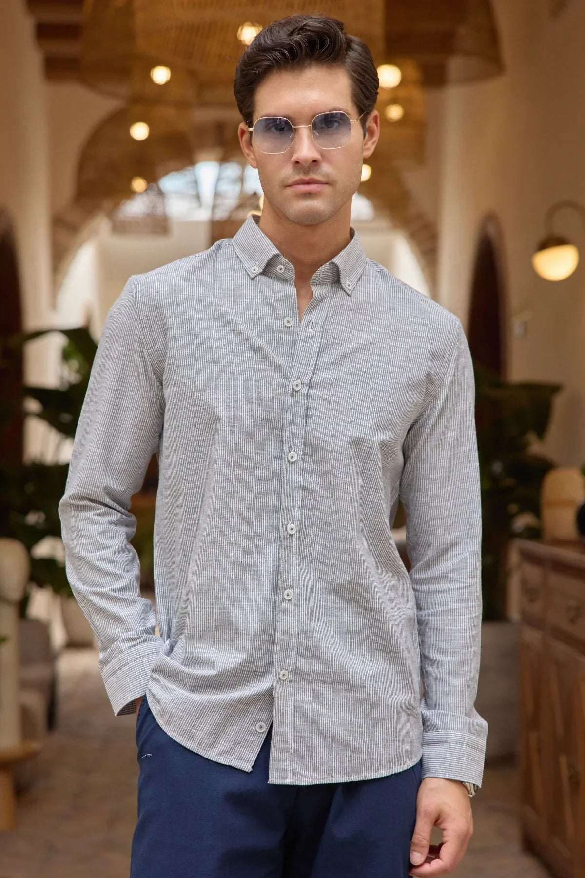 kure-erkek-gomlek-modern-slim-fit-keten-gorunumlu-ince-ve-sik-cizgili-doku-24234 - Livio Ferri